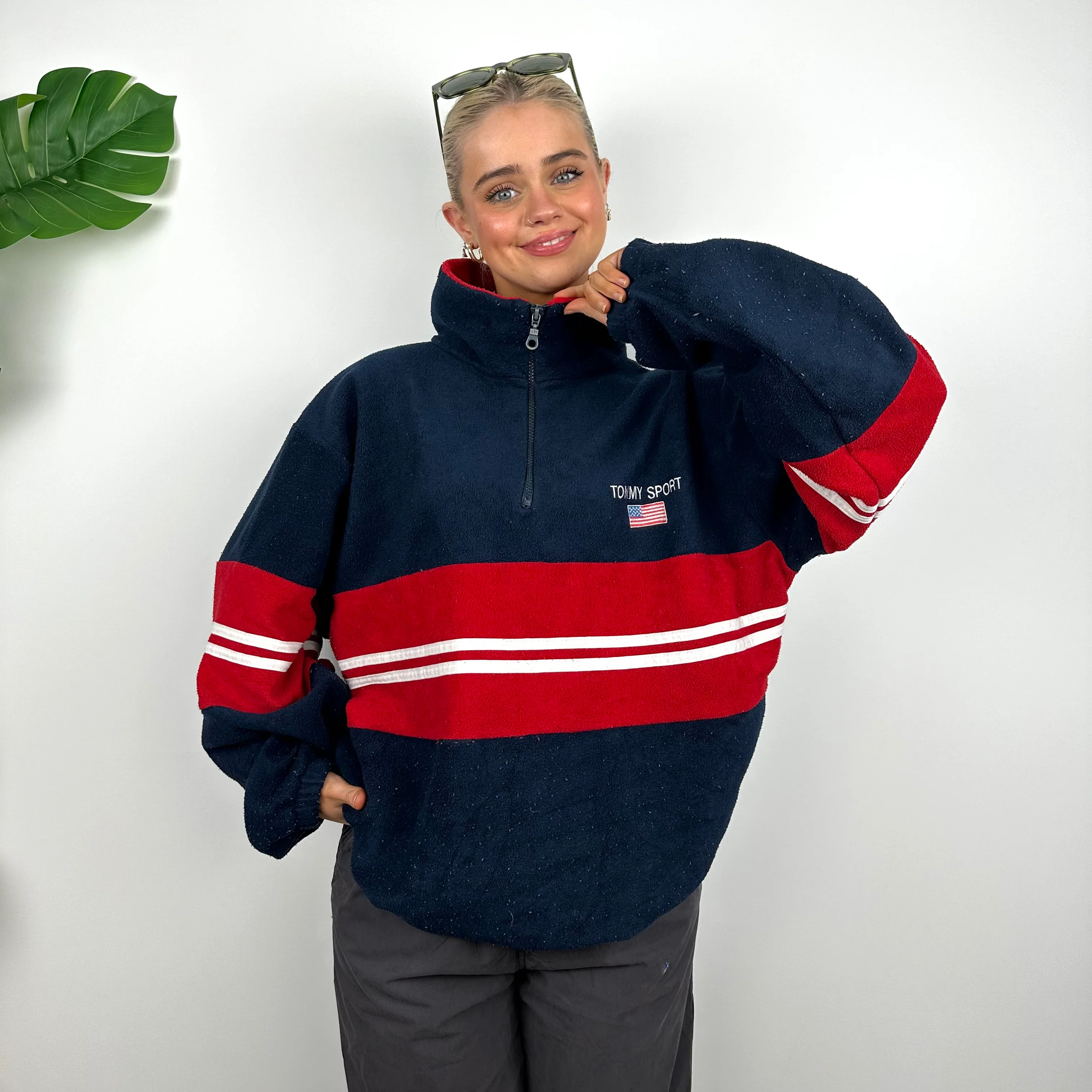 Tommy Hilfiger Embroidered Spell Out Teddy Bear Fleece Quarter Zip Sweatshirt (XL) - Image 2