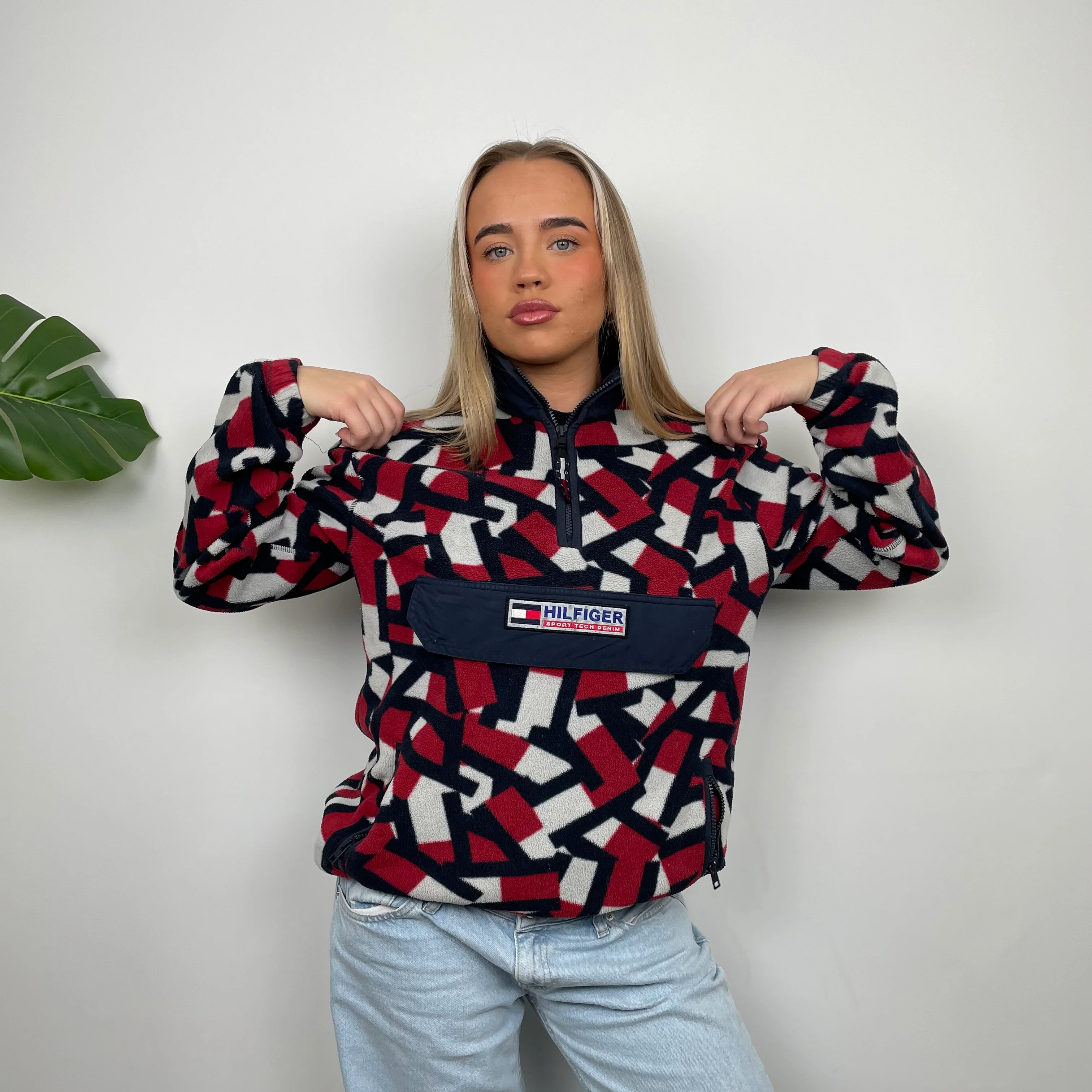 Tommy Hilfiger Embroidered Spell Out Teddy Bear Fleece Quarter Zip Sweatshirt (L) - Image 3
