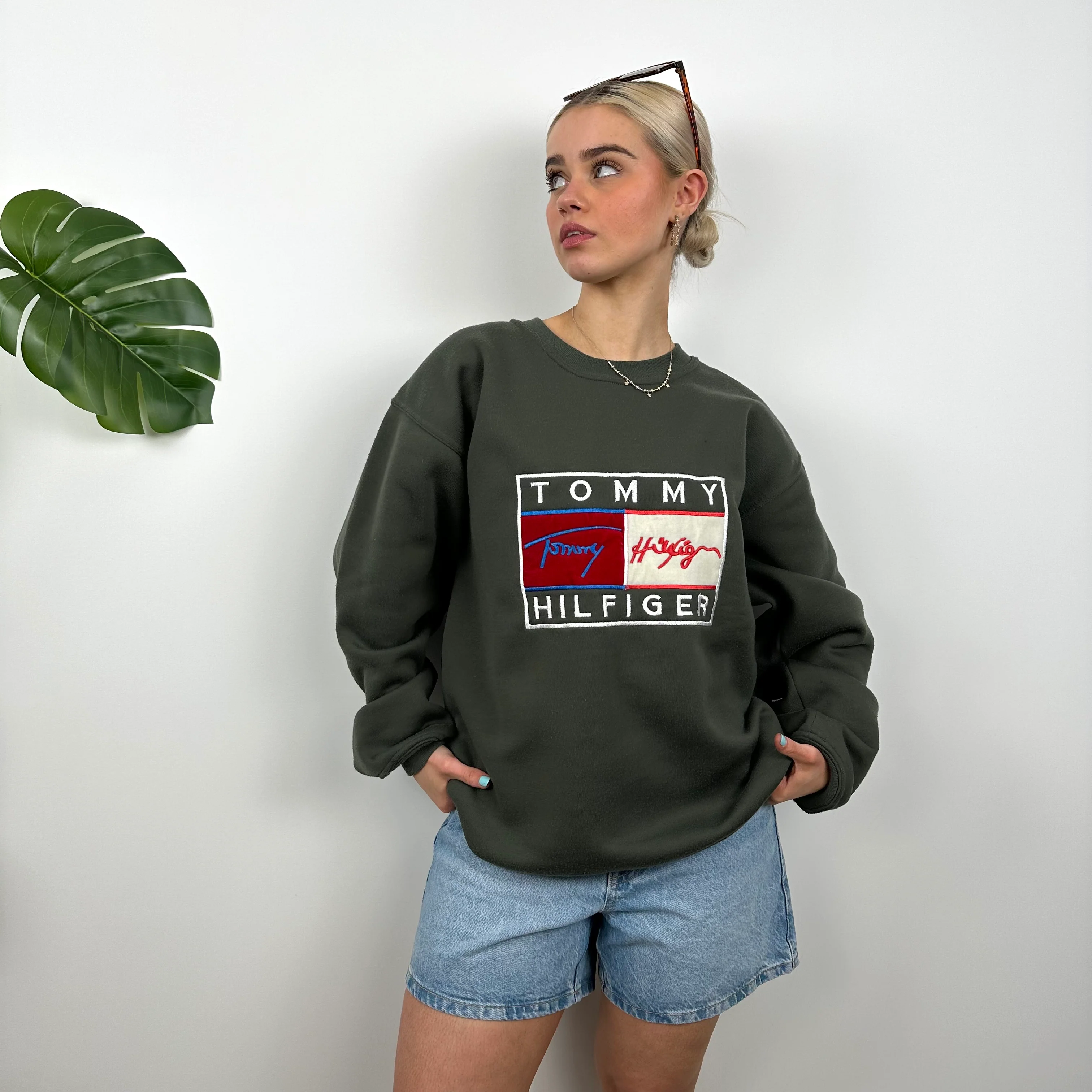 Tommy Hilfiger Green Embroidered Spell Out Sweatshirt (L) - Image 6