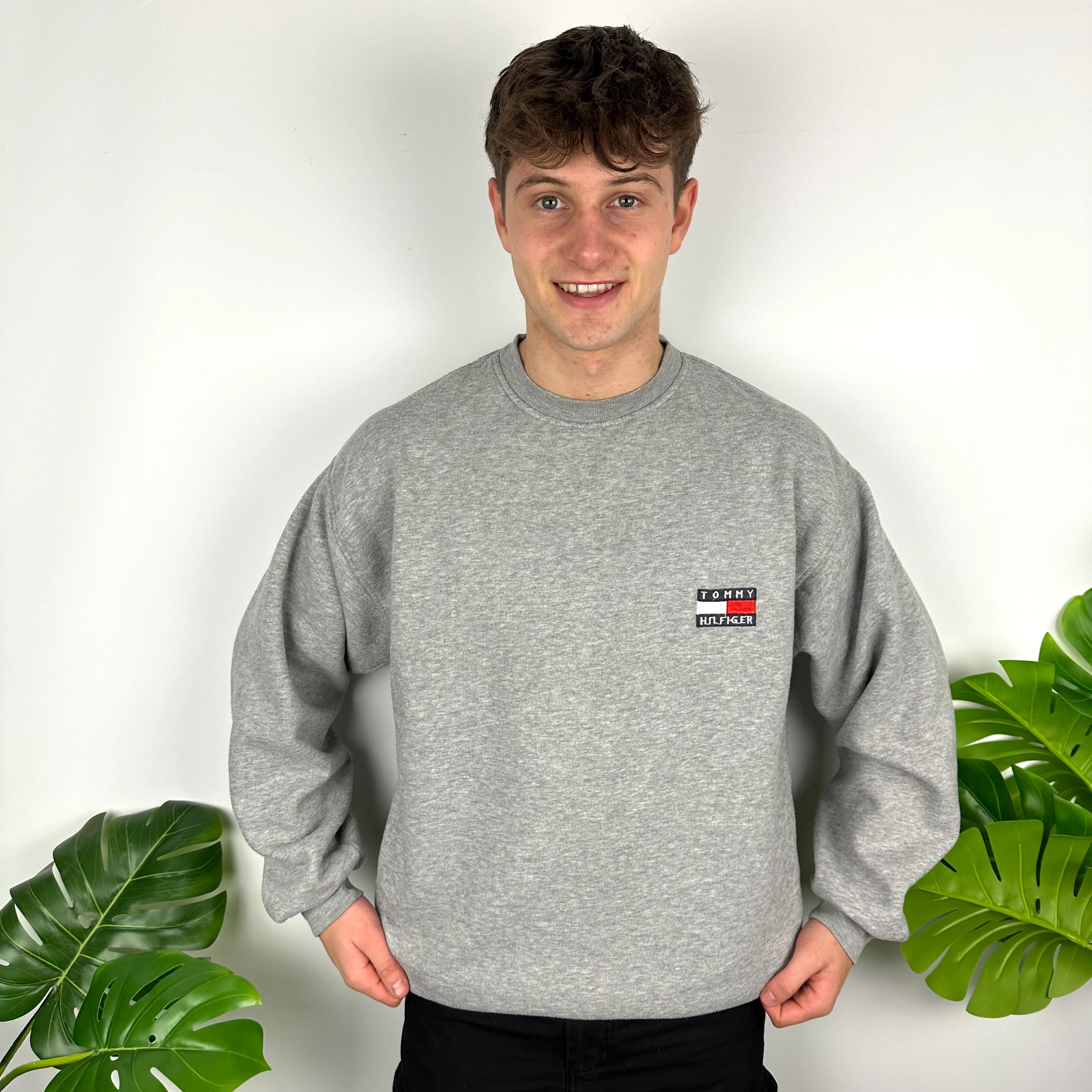 Tommy Hilfiger Grey Embroidered Spell Out Sweatshirt (L) - Image 3
