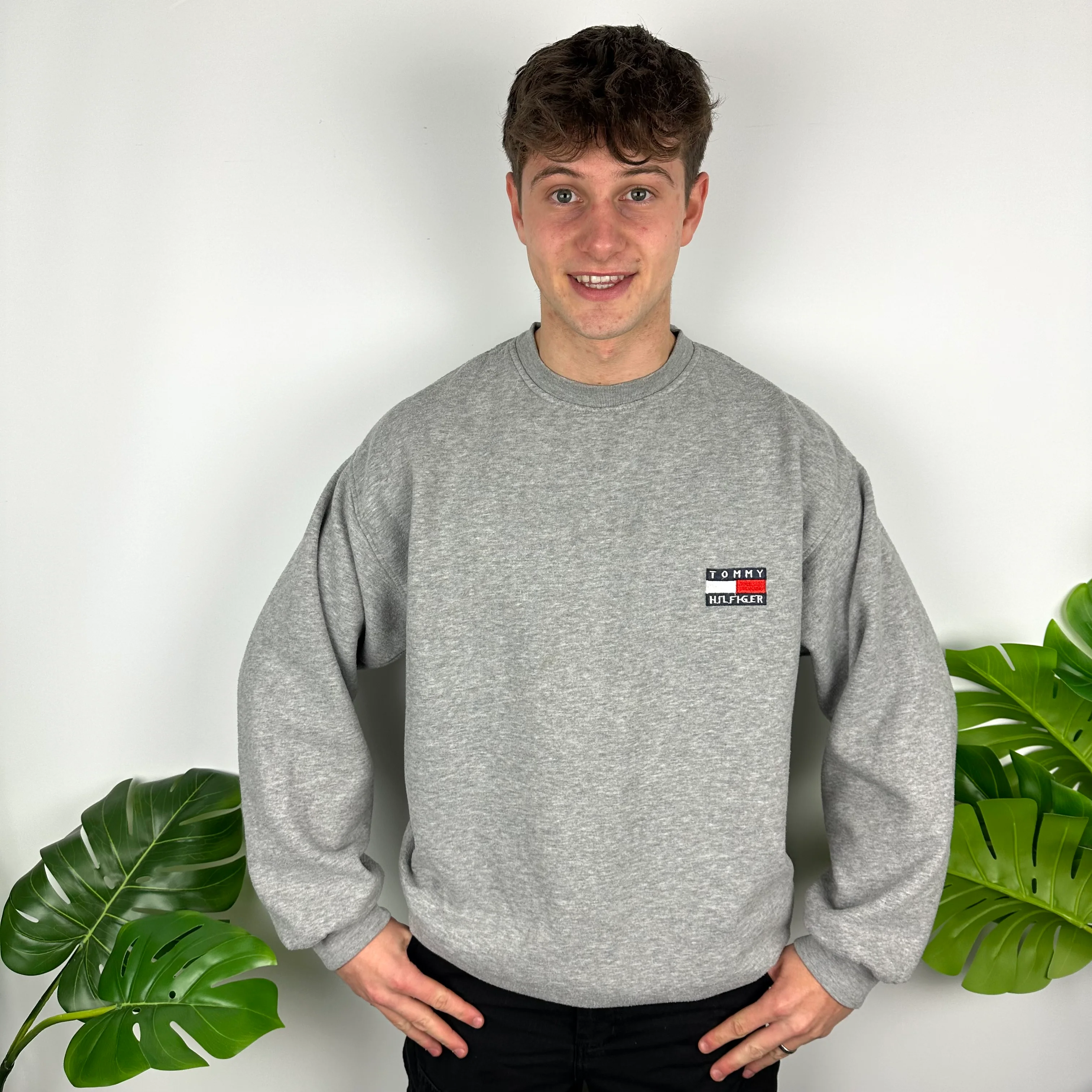 Tommy Hilfiger Grey Embroidered Spell Out Sweatshirt (L) - Image 7