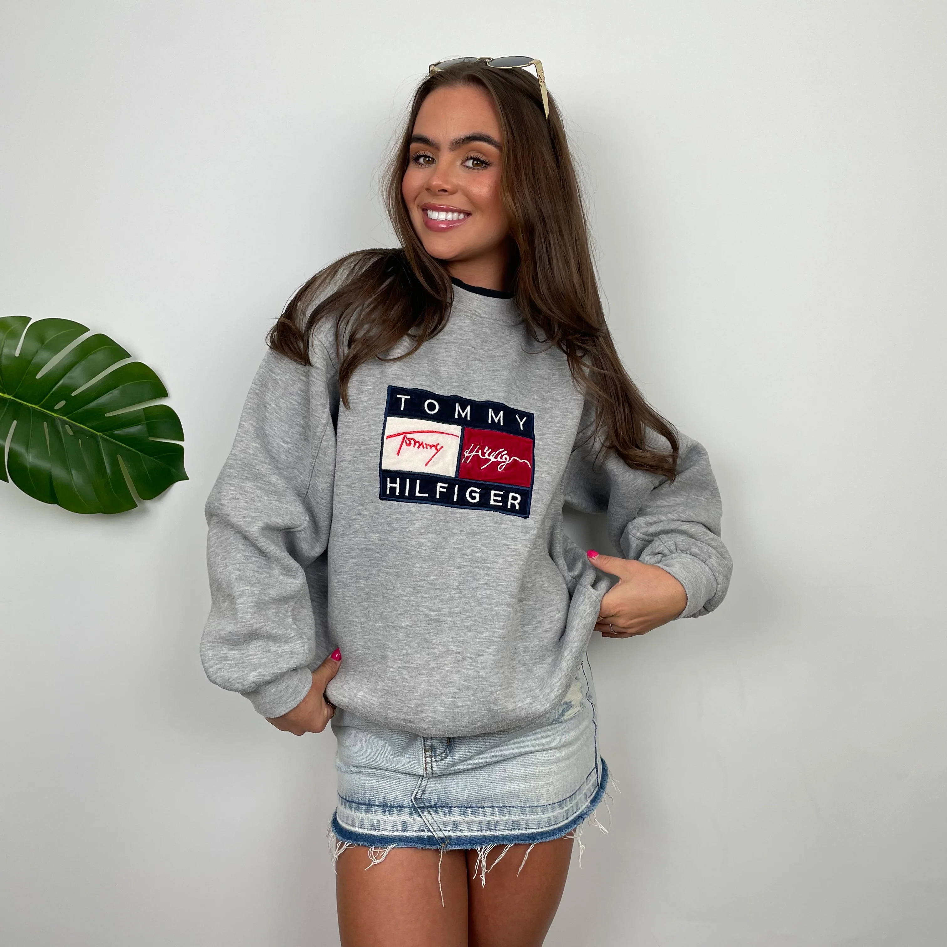 Tommy Hilfiger Grey Embroidered Spell Out Sweatshirt (M) - Image 4