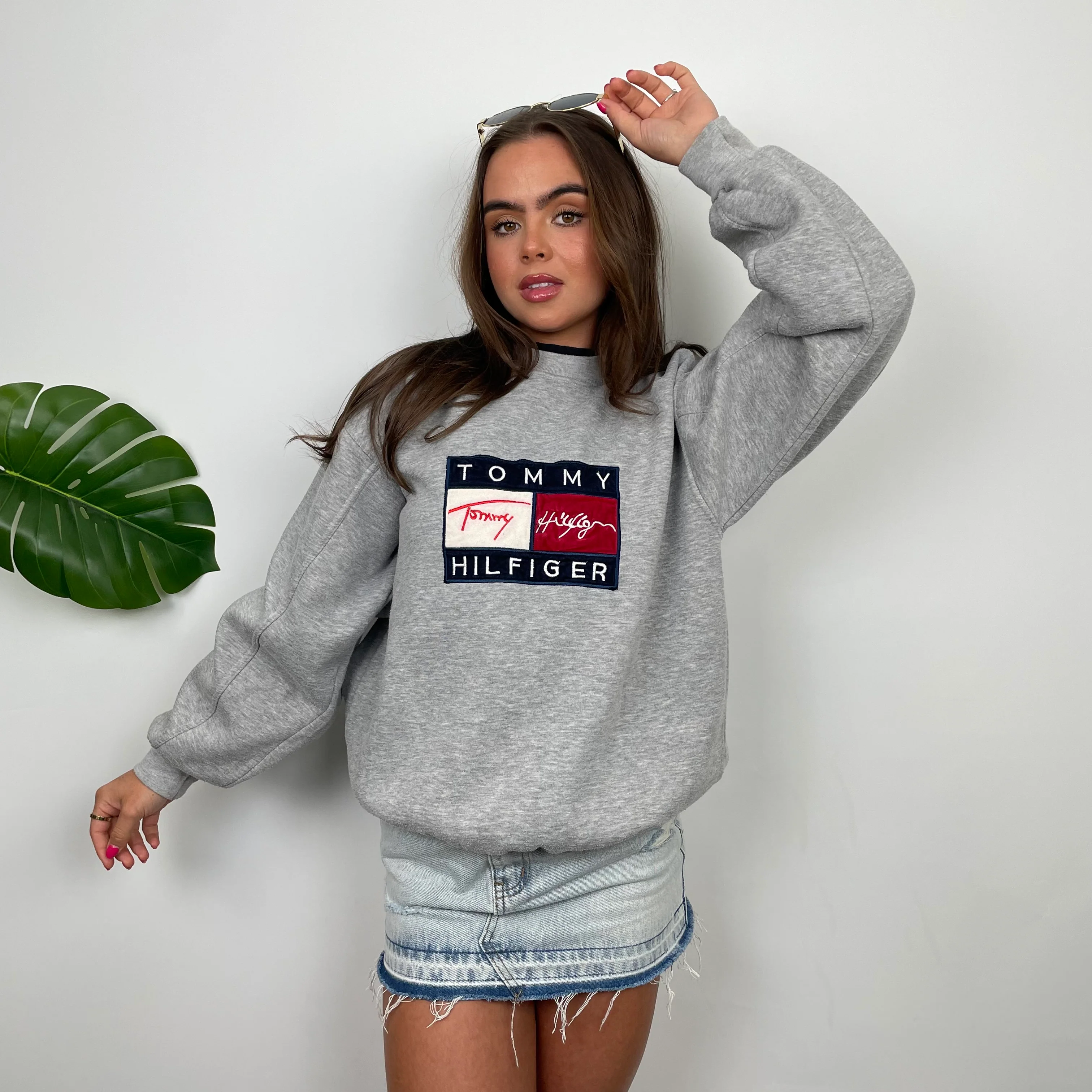 Tommy Hilfiger Grey Embroidered Spell Out Sweatshirt (M) - Image 5