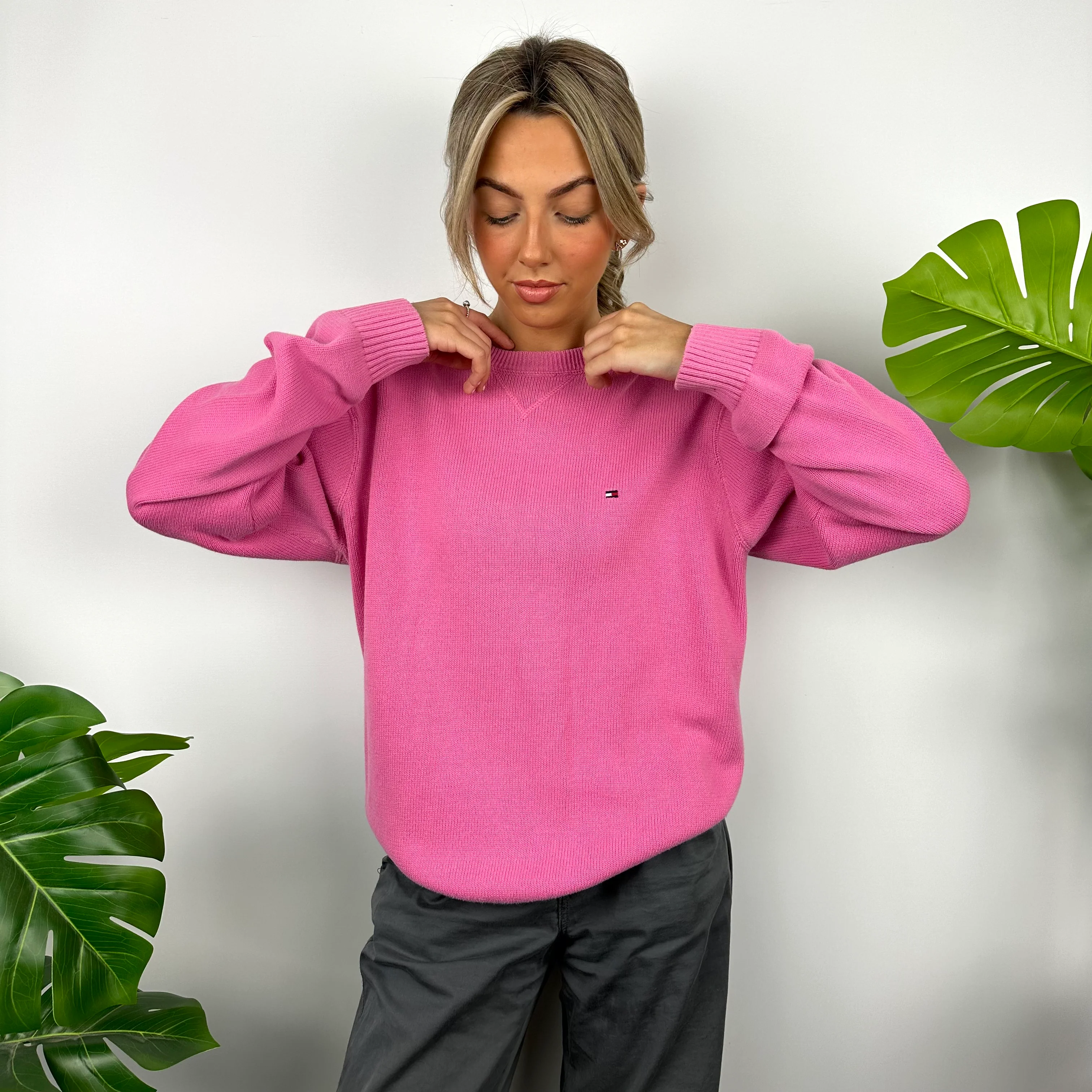 Tommy Hilfiger Pastel Pink Embroidered Logo Knitted Sweater (M) - Image 4