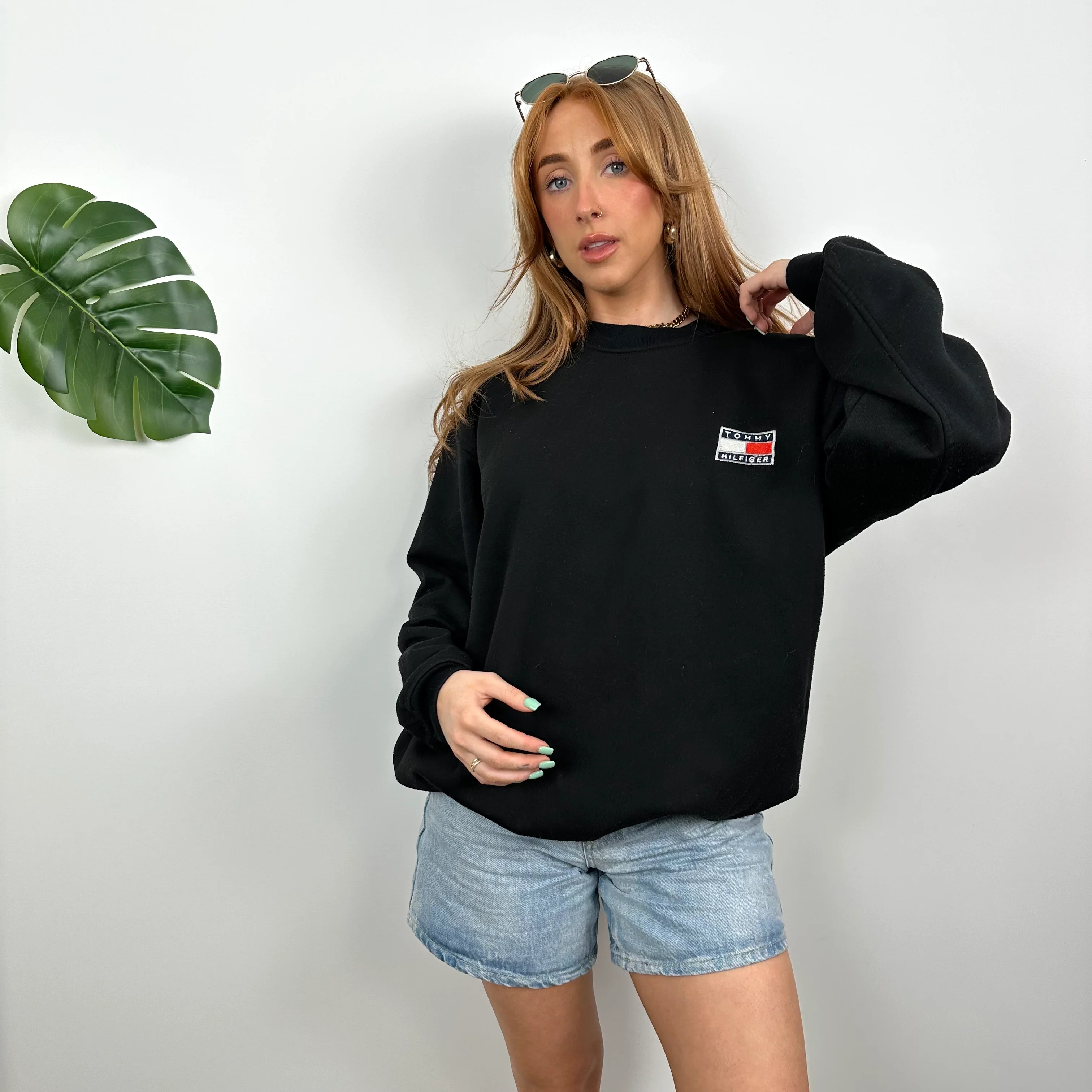 Tommy Hilfiger RARE Black Embroidered Spell Out Sweatshirt (L) - Image 5