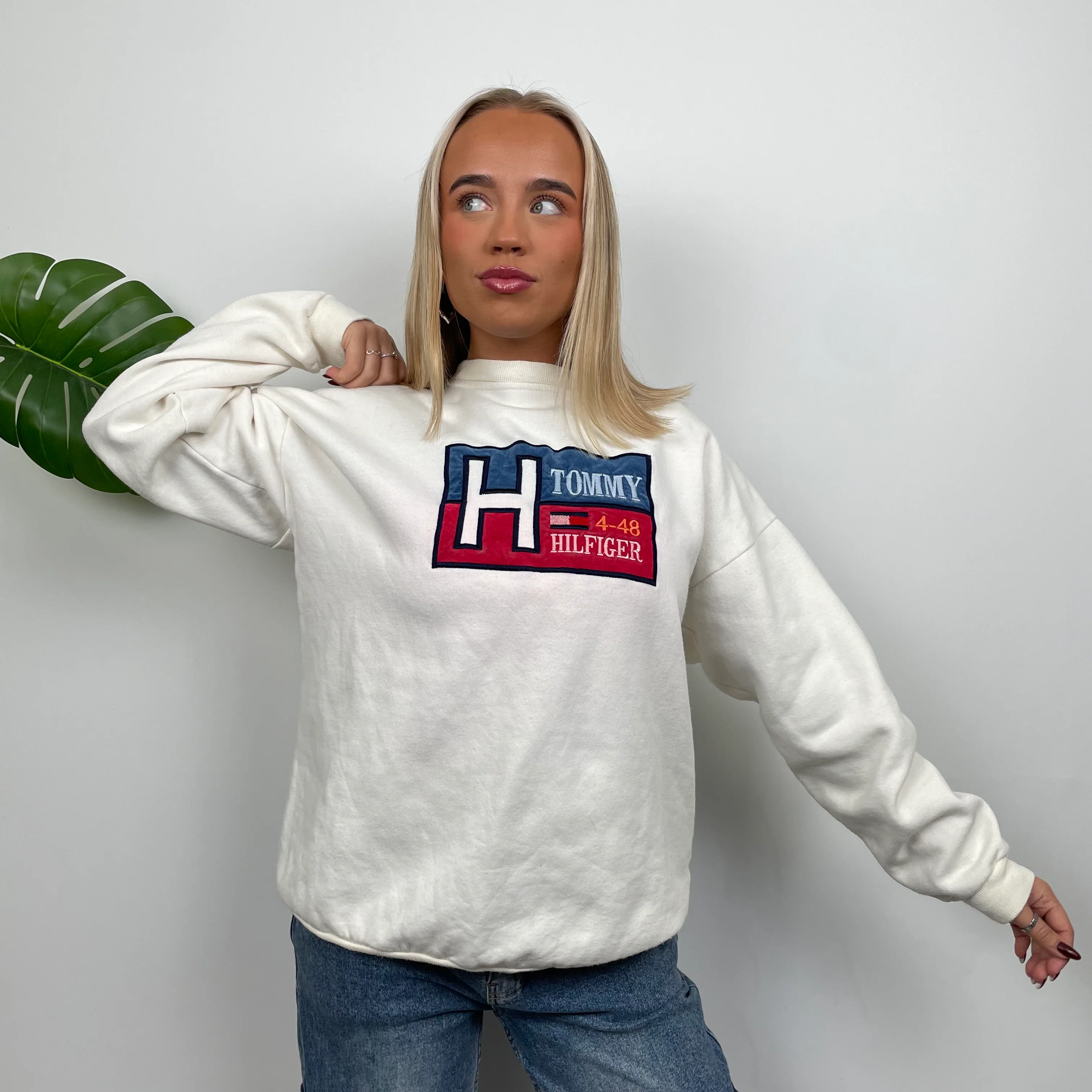 Tommy Hilfiger RARE Cream Embroidered Spell Out Sweatshirt - Image 5