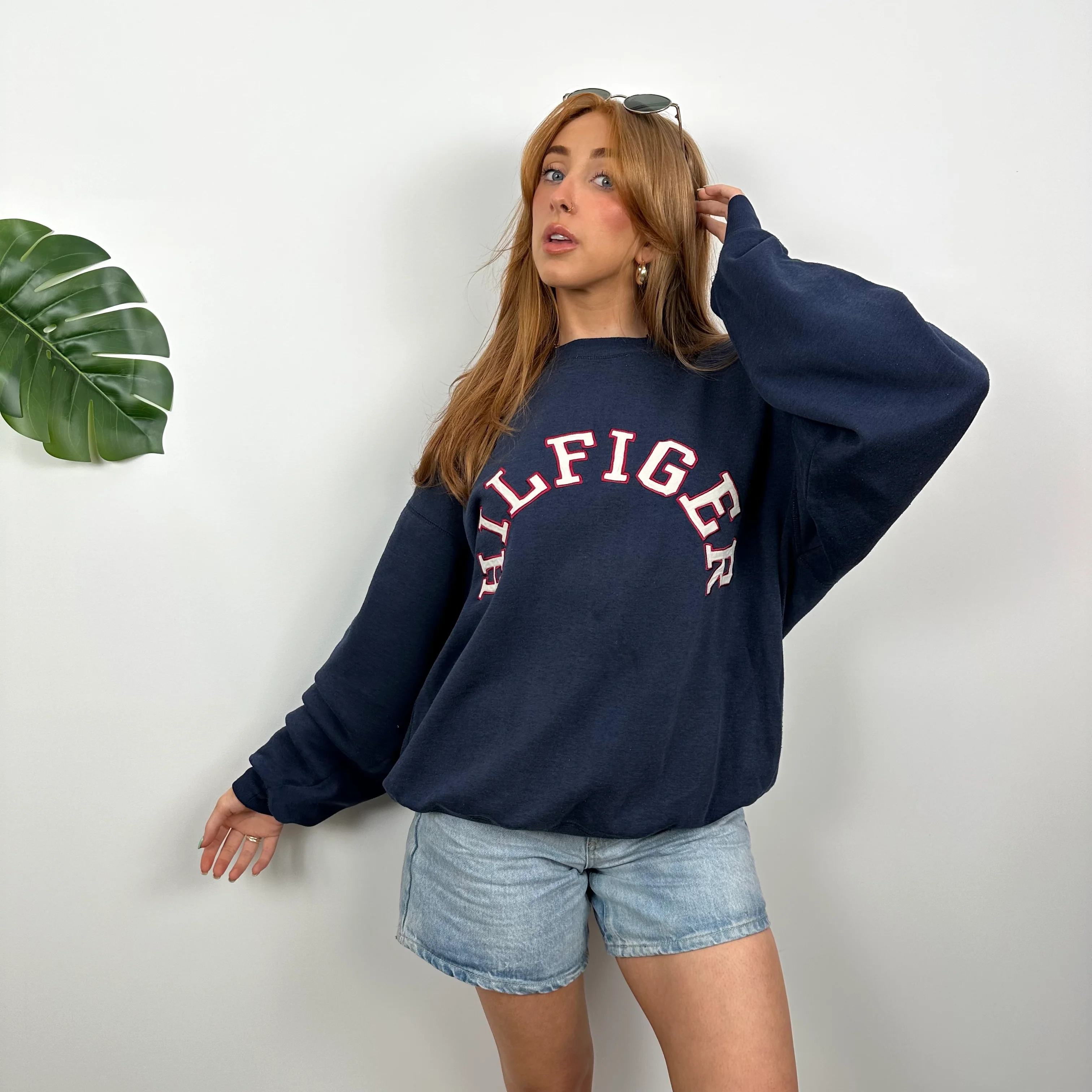 Tommy Hilfiger RARE Navy Embroidered Spell Out Sweatshirt (M) - Image 2