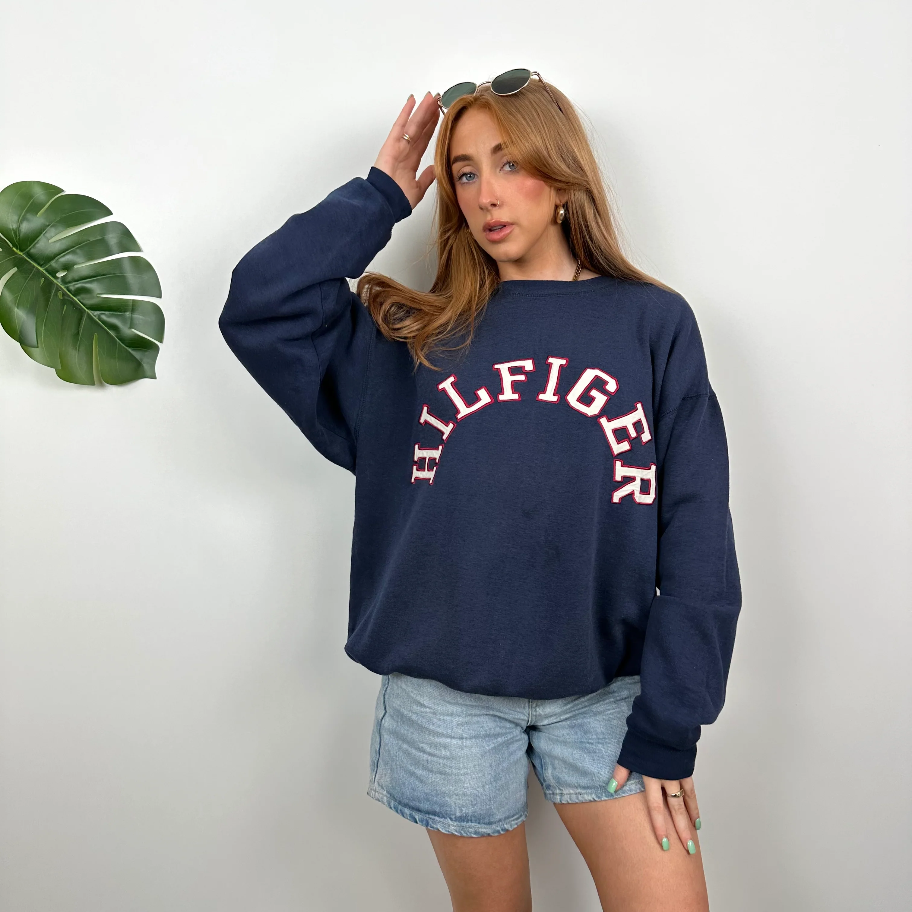 Tommy Hilfiger RARE Navy Embroidered Spell Out Sweatshirt (M) - Image 3