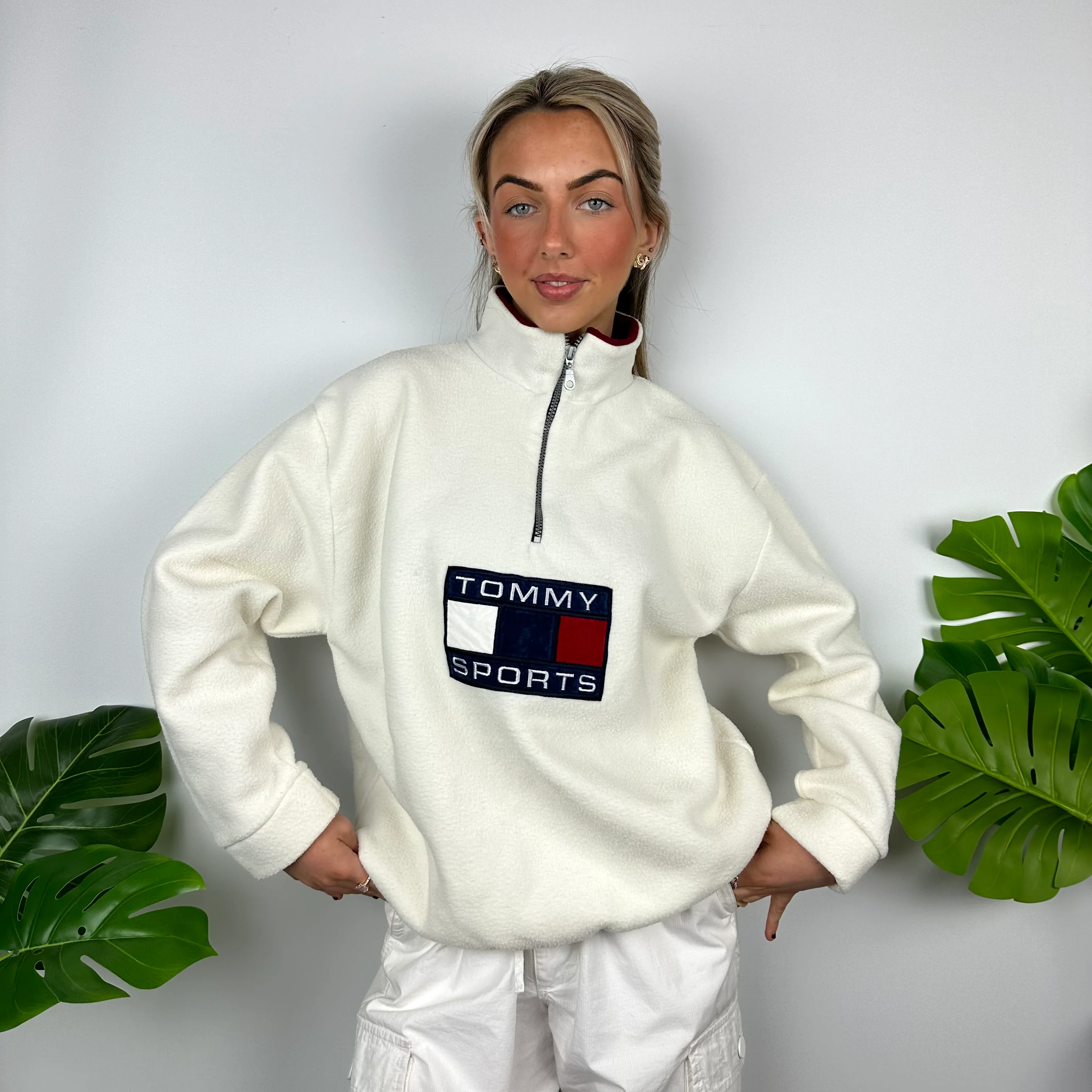 Tommy Hilfiger White Embroidered Spell Out Teddy Bear Fleece Quarter Zip Sweatshirt (M) - Image 5