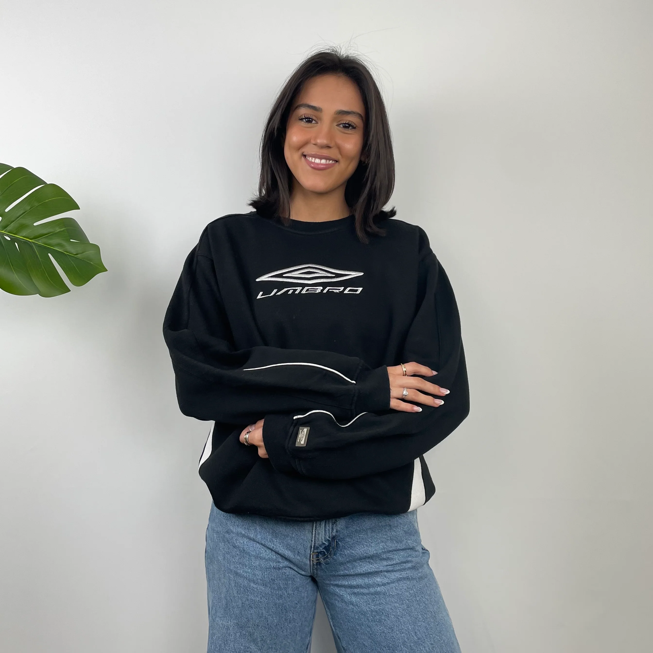 Umbro Black Embroidered Spell Out Sweatshirt (L) - Image 5