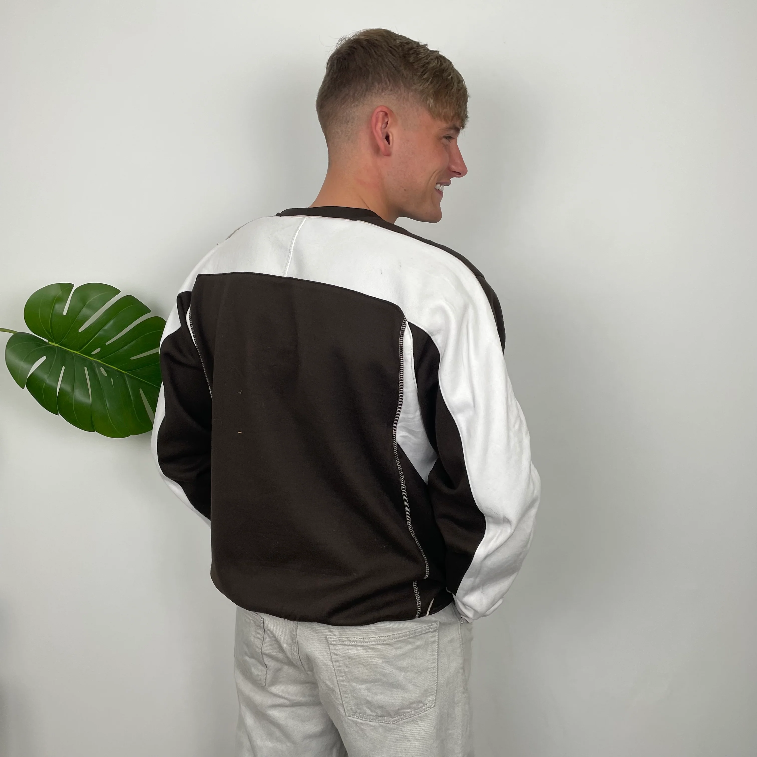 Umbro Brown Embroidered Spell Out Sweatshirt (L) - Image 3