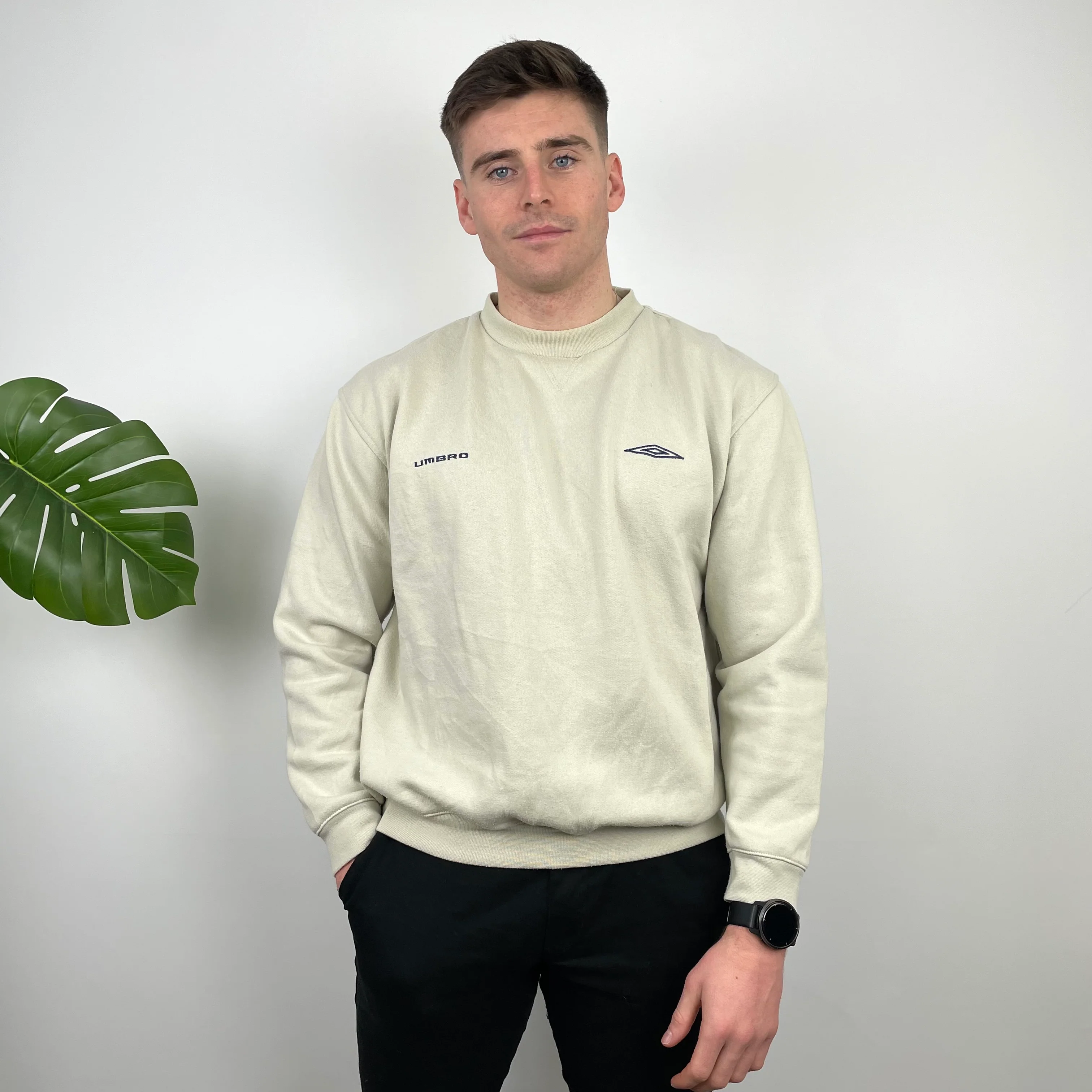 Umbro Cream Embroidered Spell Out Sweatshirt (S)