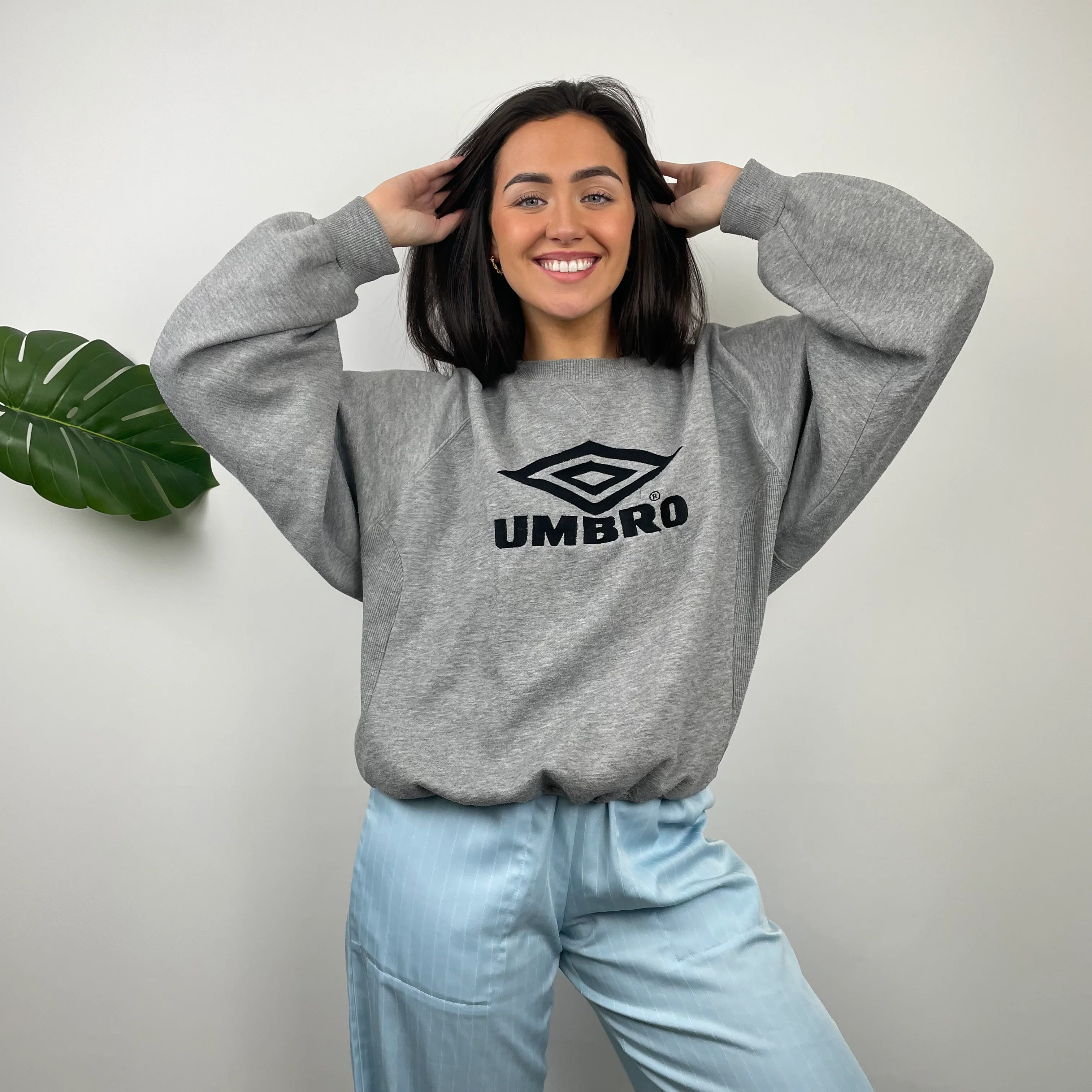 Umbro Grey Embroidered Spell Out Sweatshirt (M) - Image 5