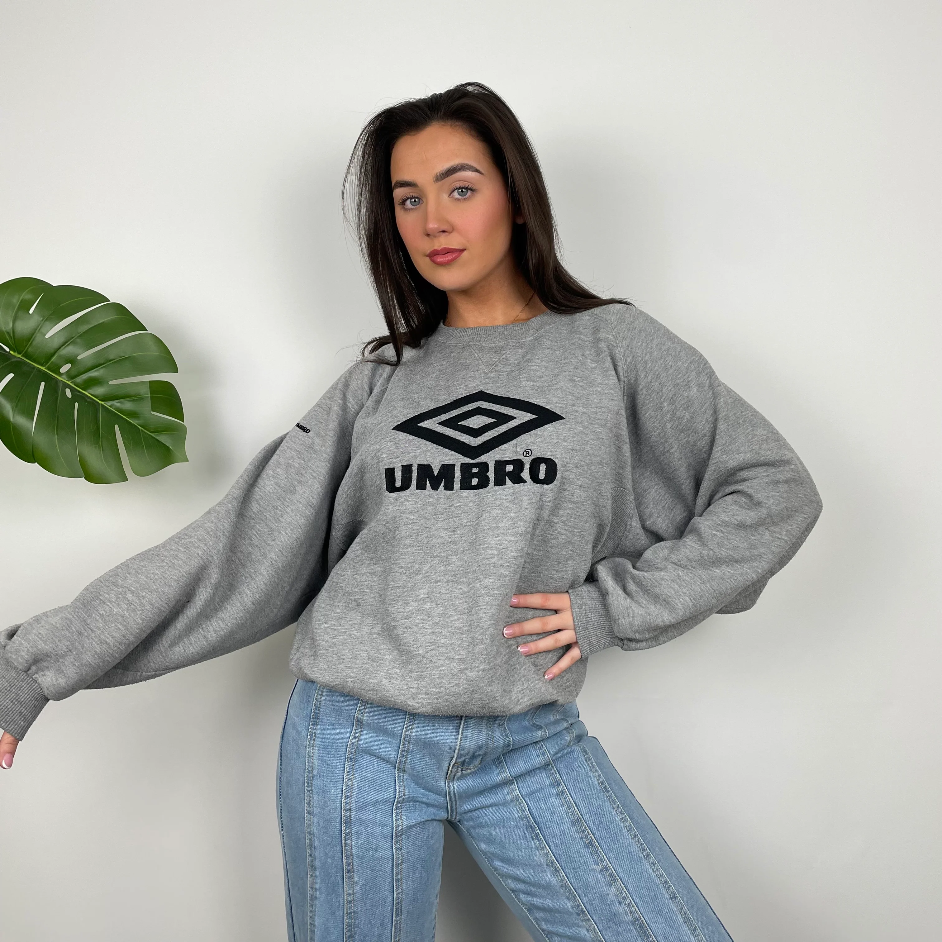 Umbro Grey Embroidered Spell Out Sweatshirt (L) - Image 4