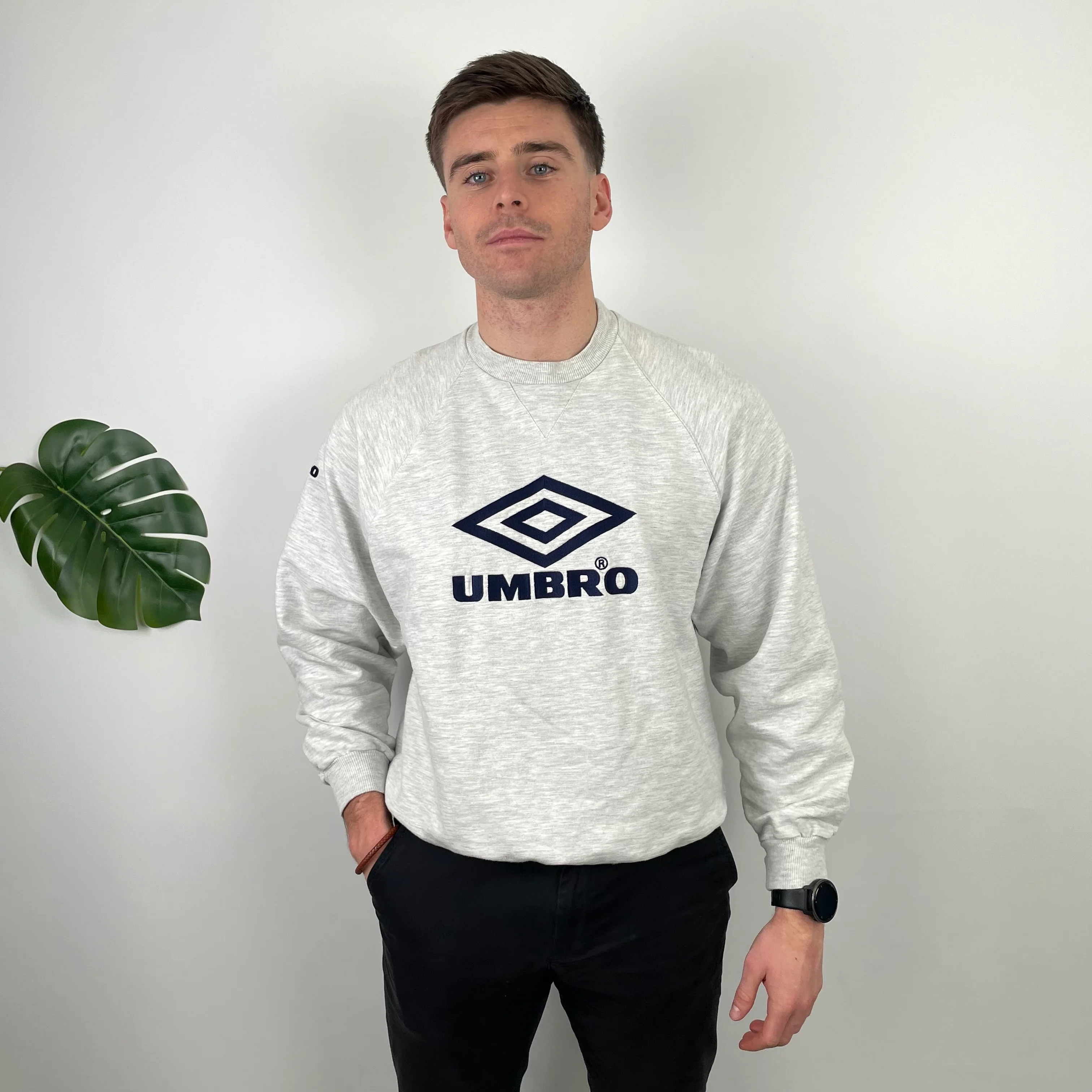 Umbro Grey Embroidered Spell Out Sweatshirt (L) - Image 5