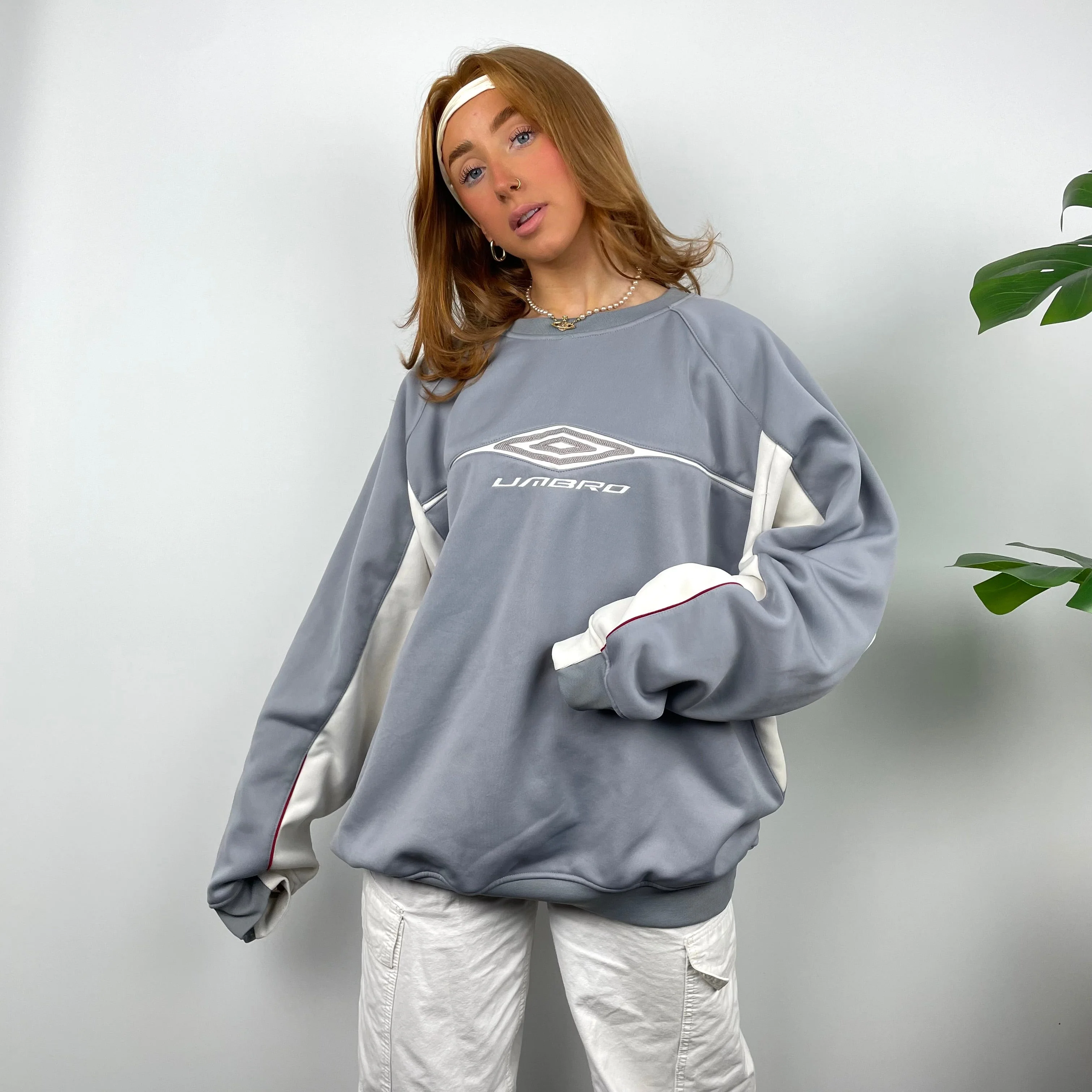Umbro Grey Embroidered Spell Out Sweatshirt (L) - Image 4