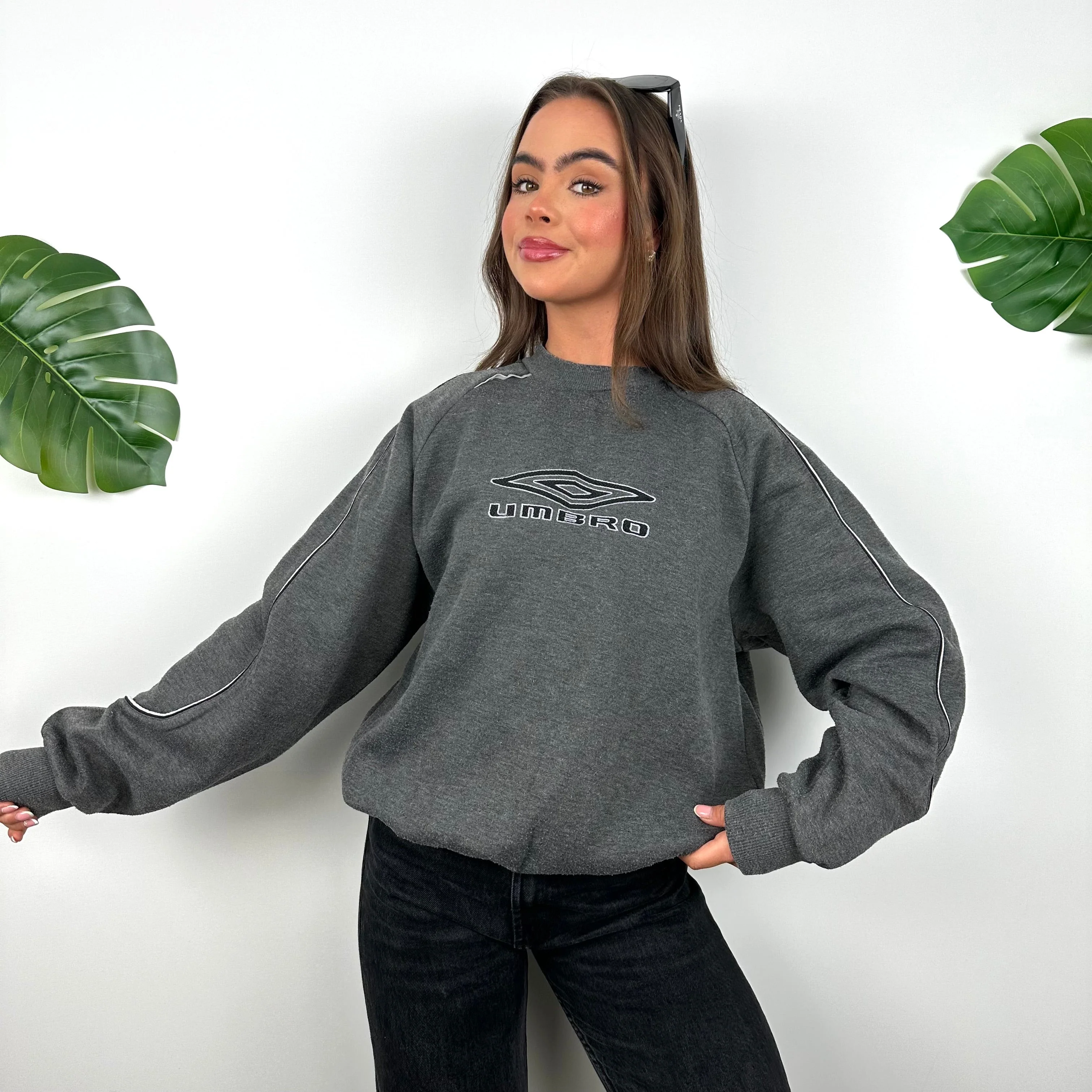 Umbro Grey Embroidered Spell Out Sweatshirt (M) - Image 6