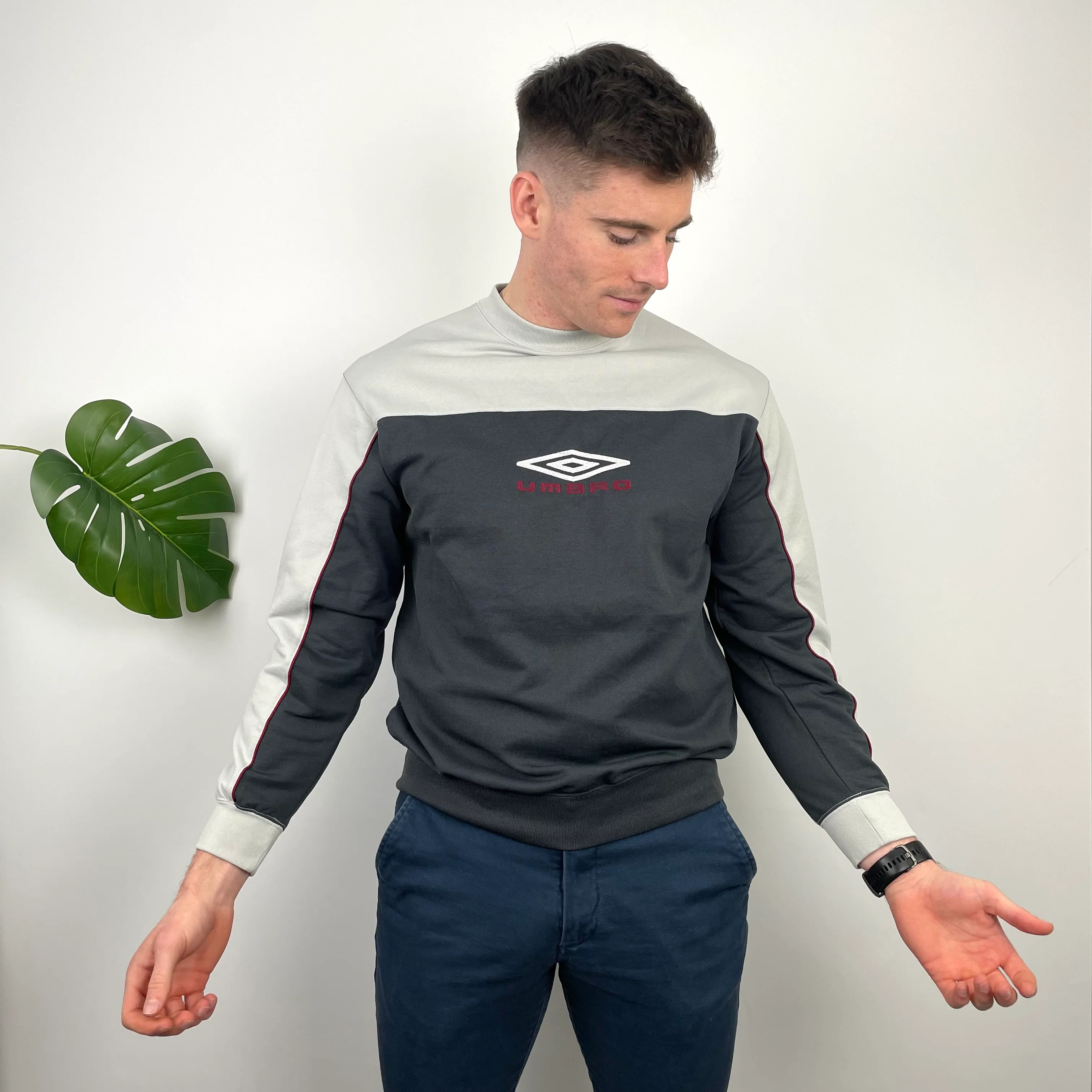 Umbro Navy and Grey  Embroidered Spell Out Sweatshirt (M) - Image 3