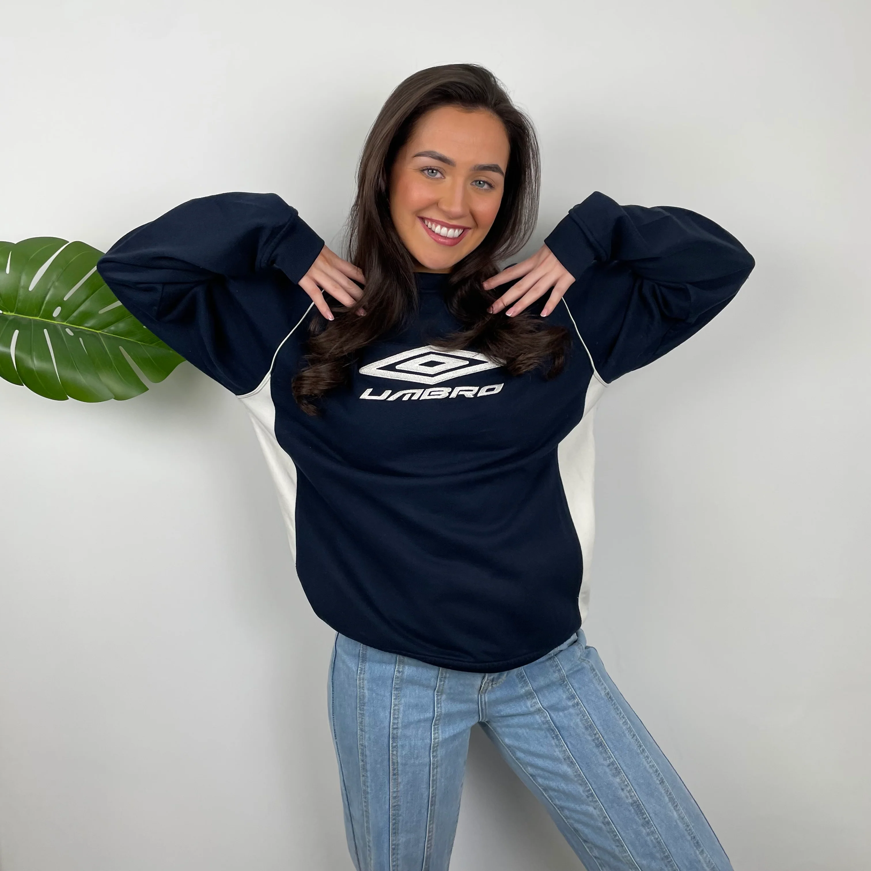Umbro Navy Embroidered Spell Out Sweatshirt (L) - Image 7
