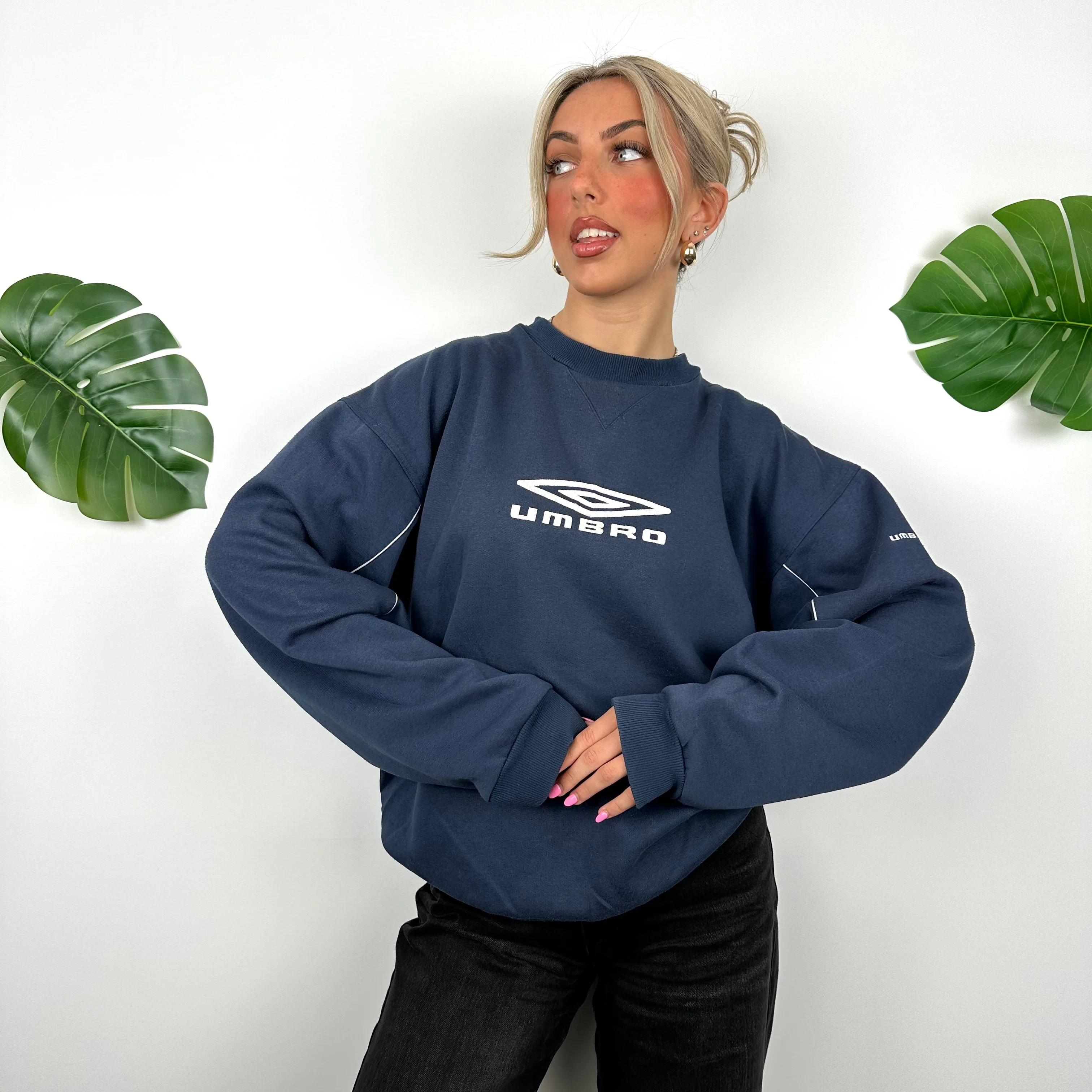 Umbro Navy Embroidered Spell Out Sweatshirt (L) - Image 5