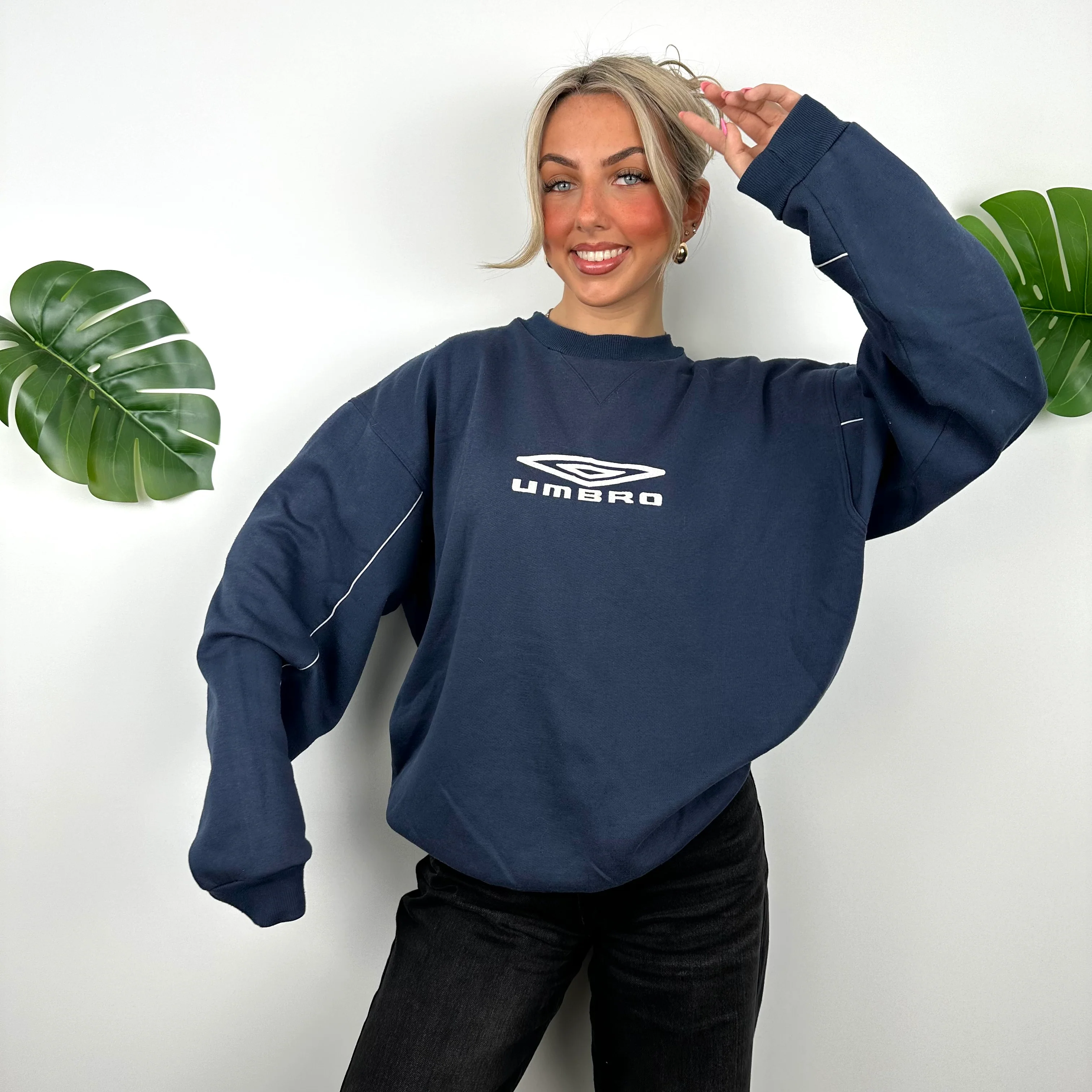 Umbro Navy Embroidered Spell Out Sweatshirt (L) - Image 7