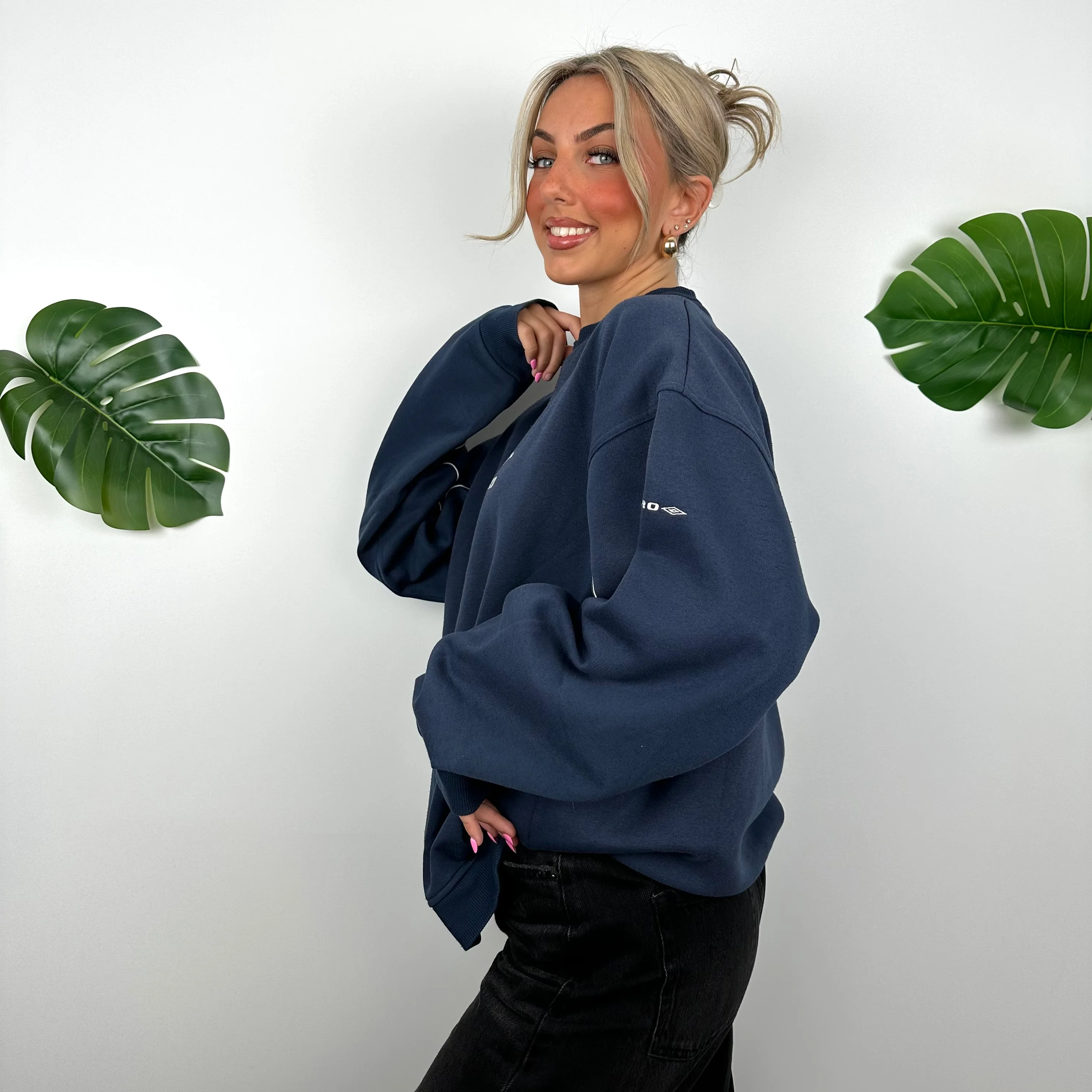 Umbro Navy Embroidered Spell Out Sweatshirt (L) - Image 8