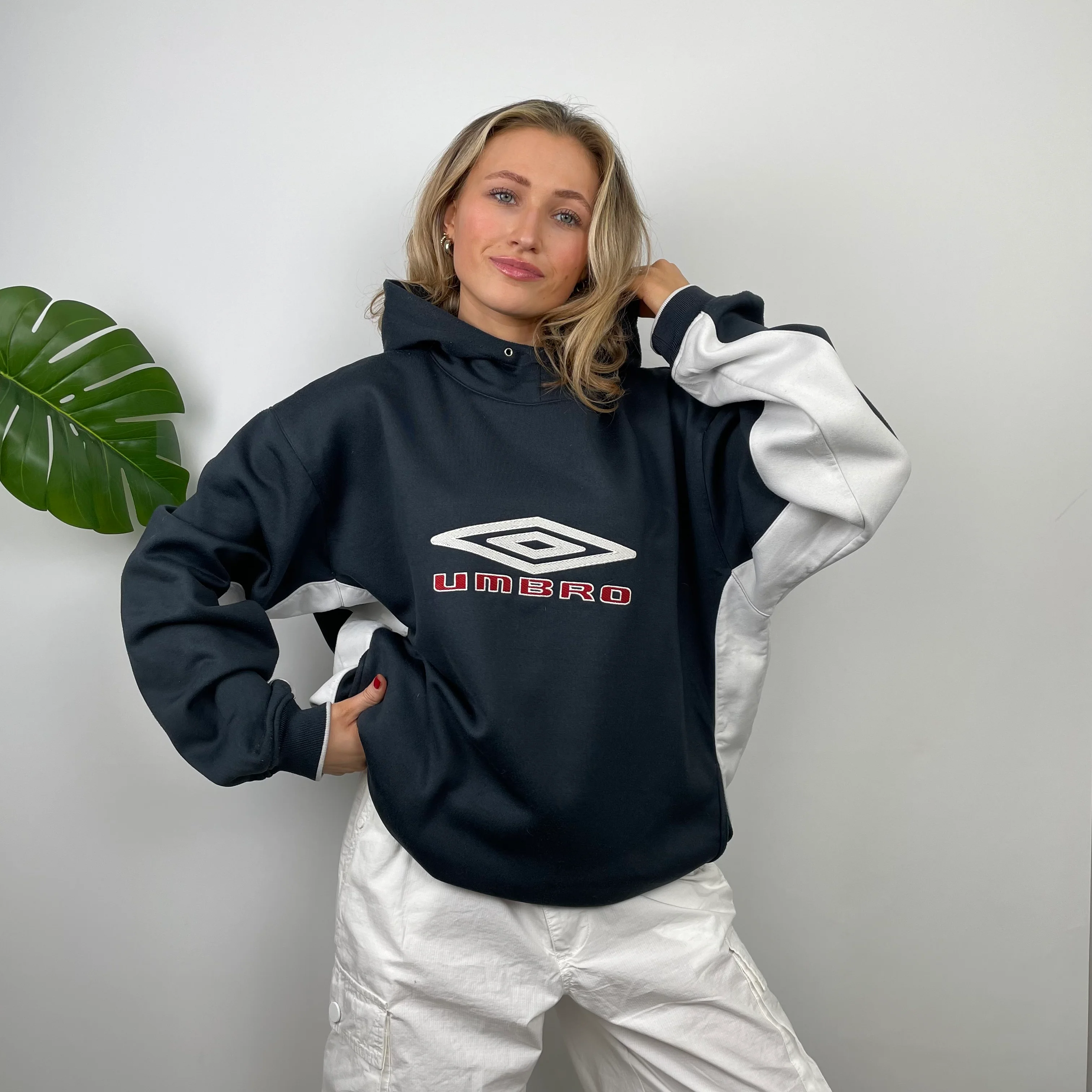 Umbro RARE Navy Embroidered Spell Out Hoodie (XL) - Image 3