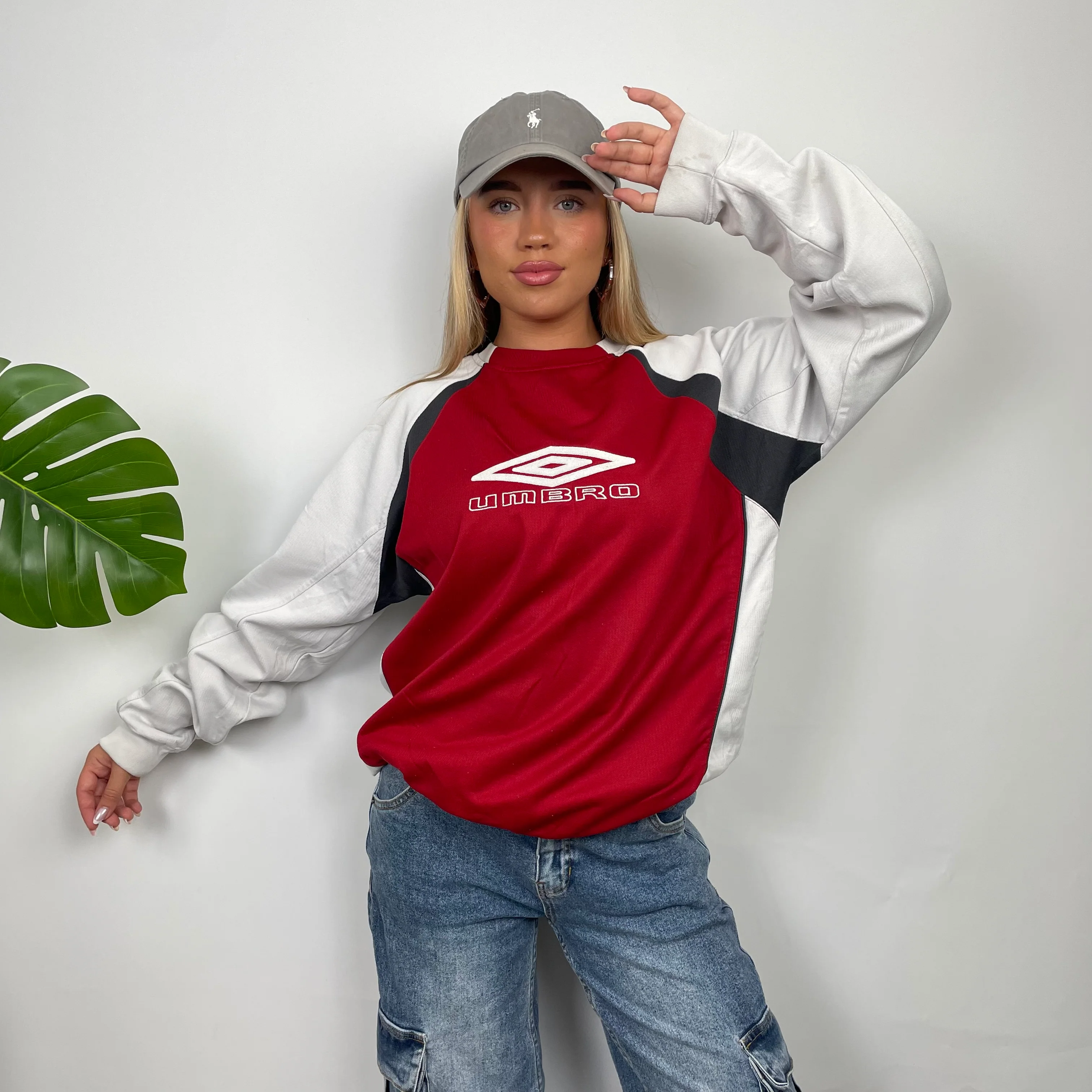 Umbro Red Embroidered Spell Out Sweatshirt (L) - Image 3