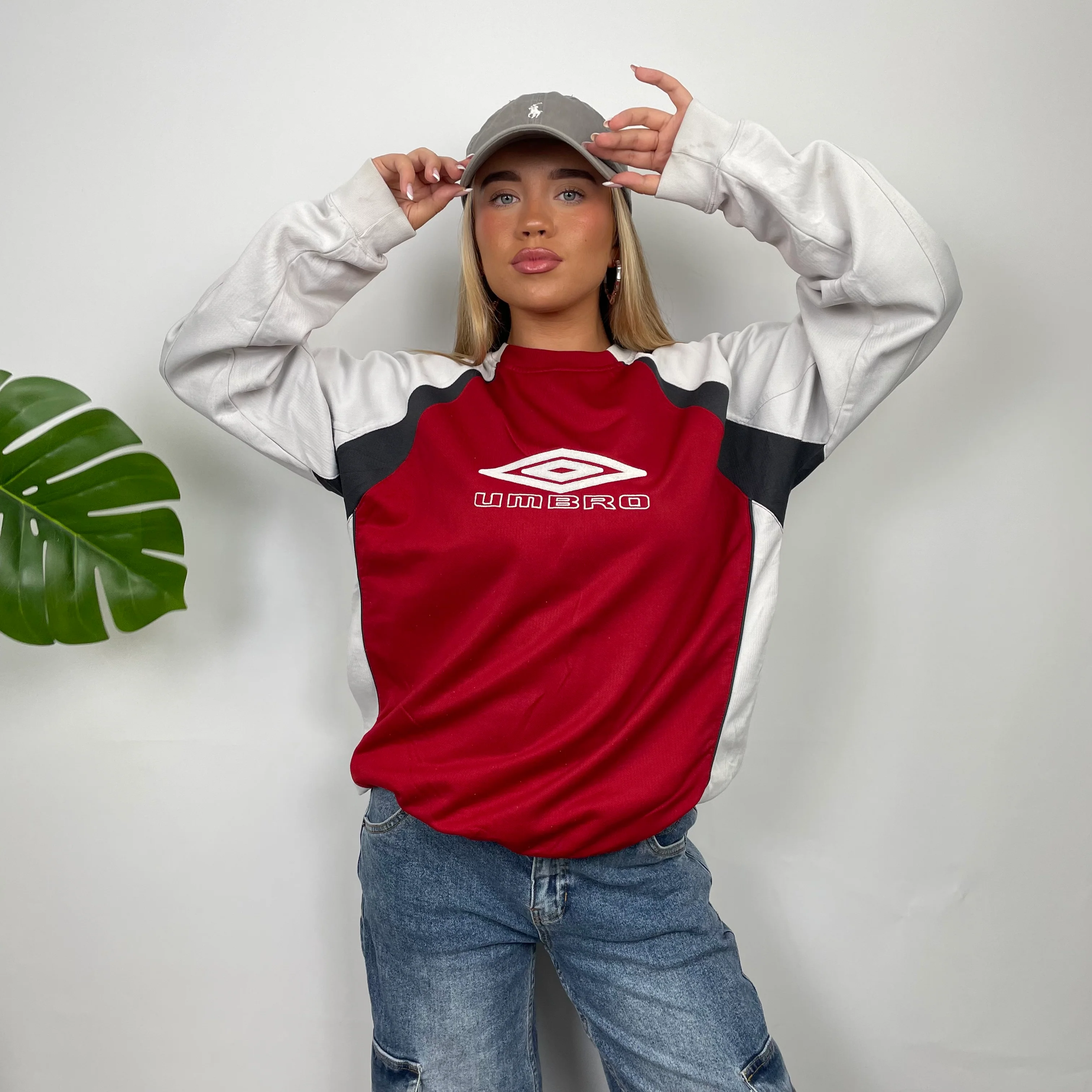 Umbro Red Embroidered Spell Out Sweatshirt (L) - Image 4