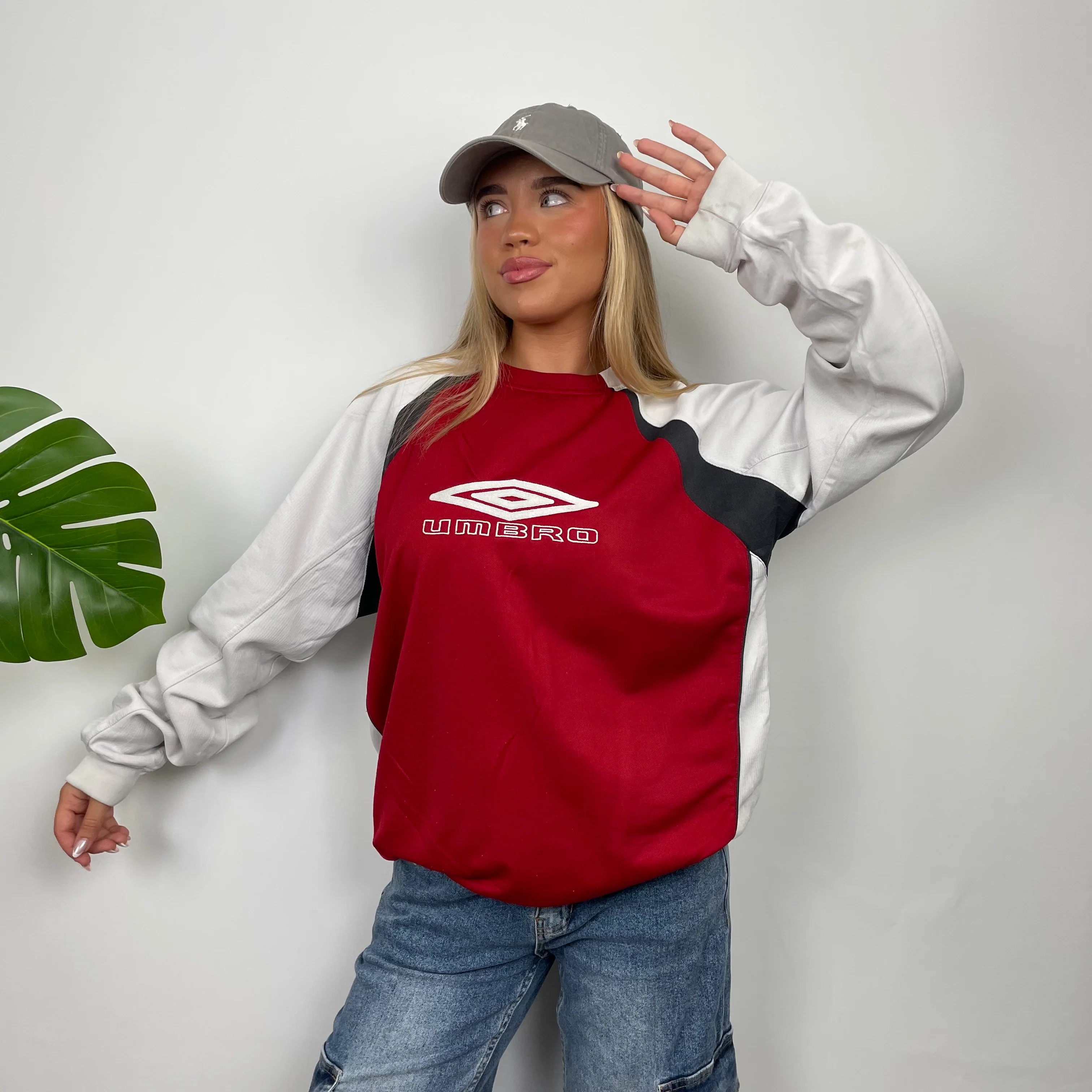 Umbro Red Embroidered Spell Out Sweatshirt (L) - Image 5
