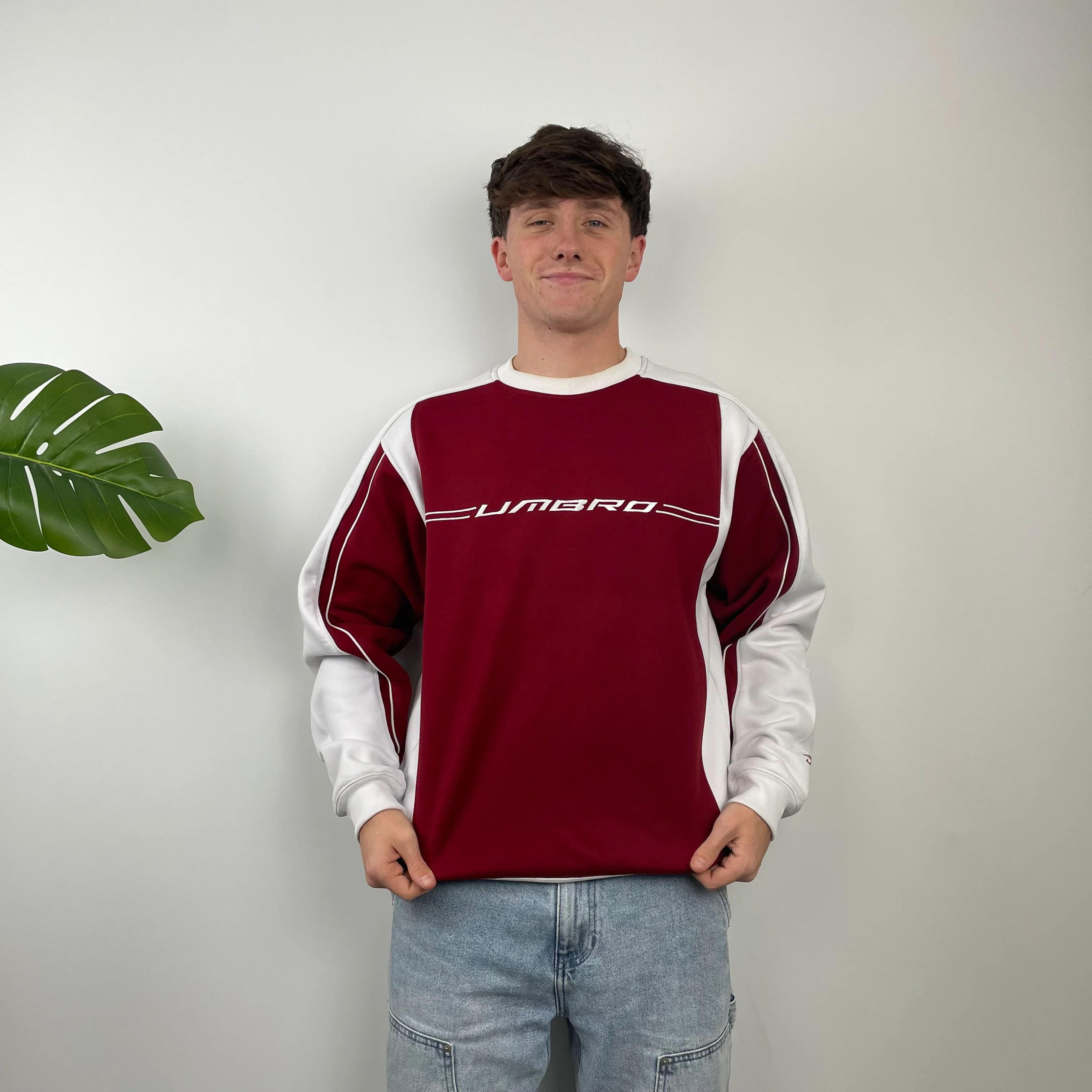 Umbro Red Embroidered Spell Out Sweatshirt (M) - Image 2
