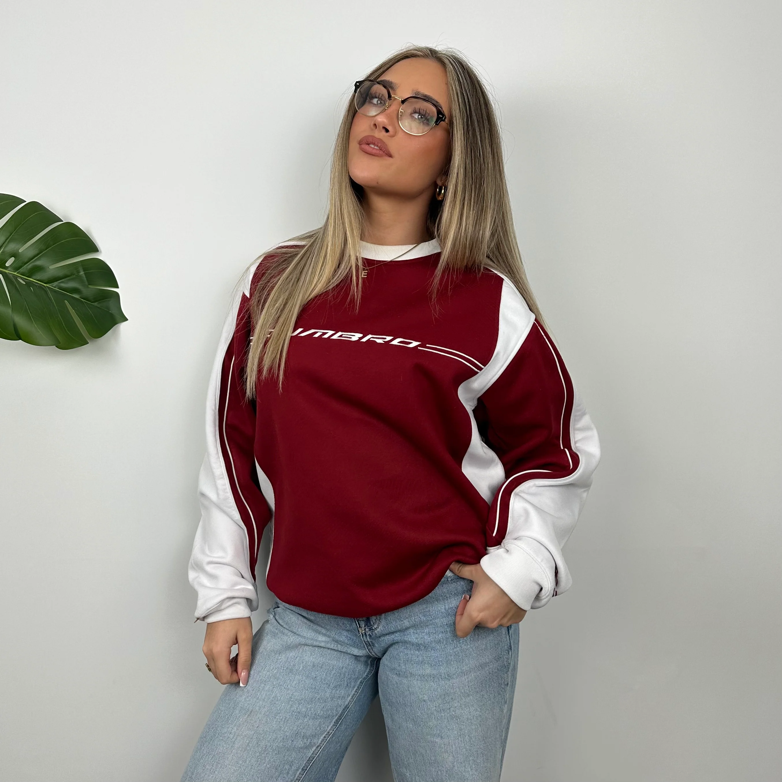 Umbro Red Embroidered Spell Out Sweatshirt (M) - Image 3