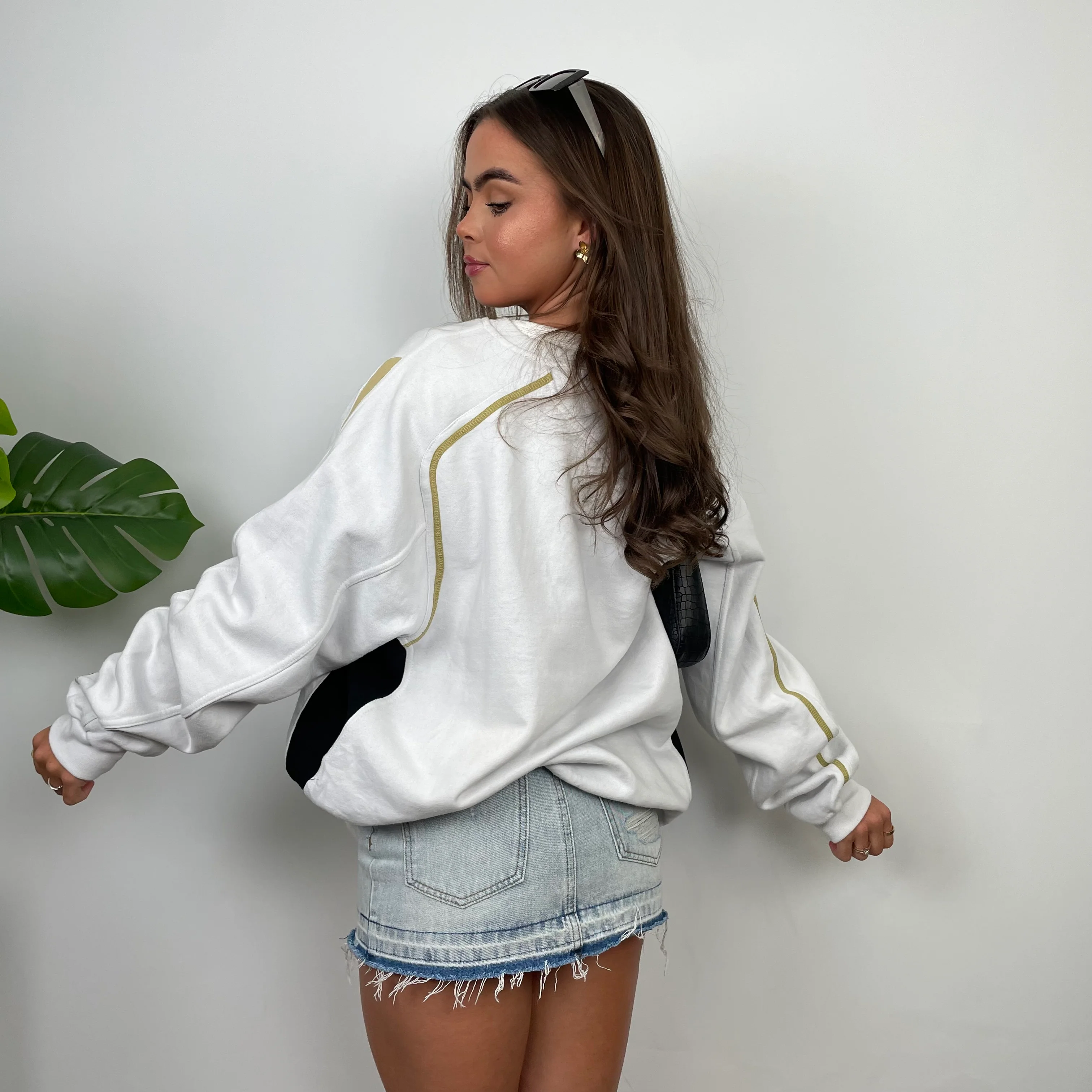 Umbro White Embroidered Spell Out Sweatshirt (XXL) - Image 6